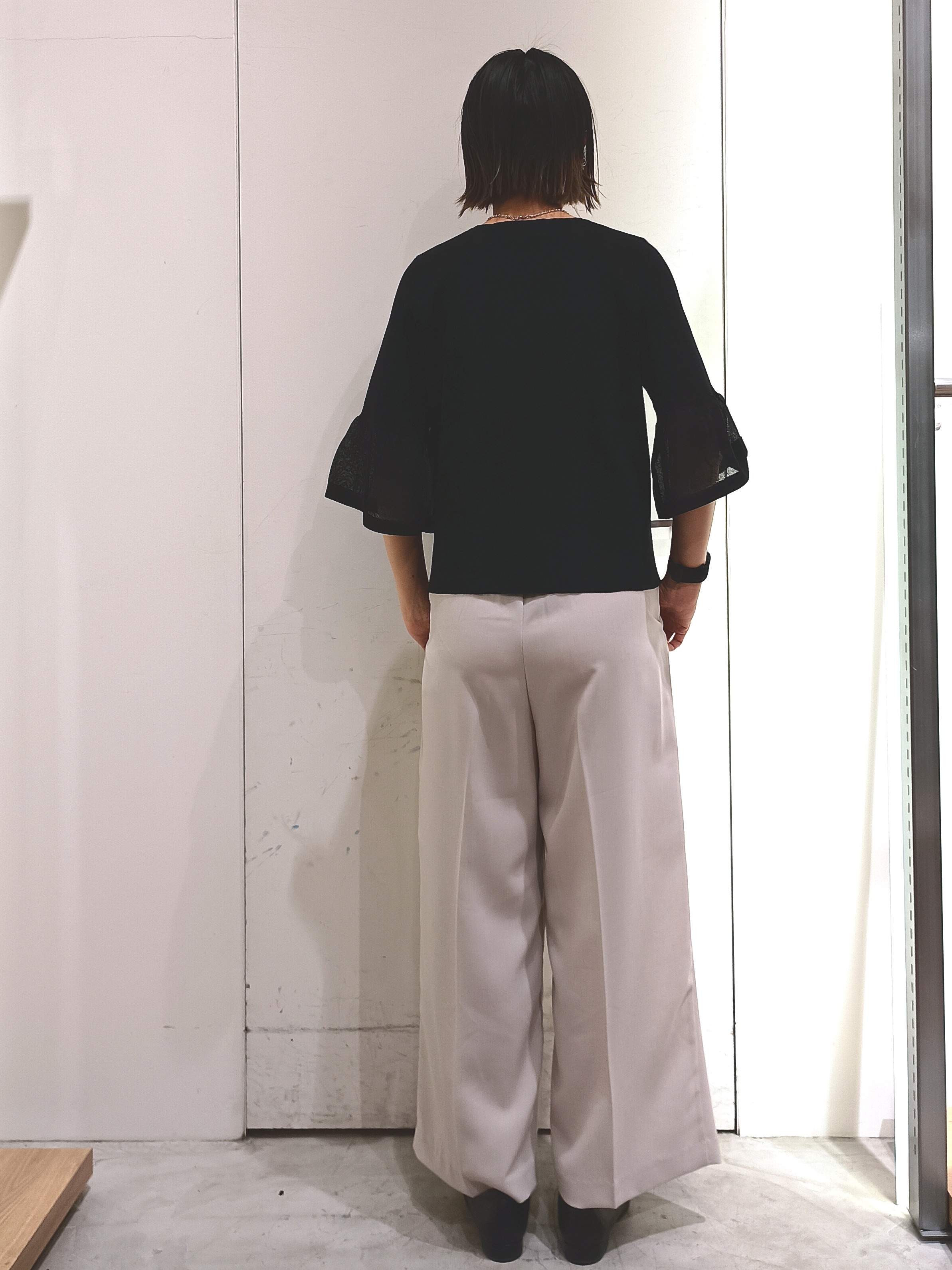 shinkoさんの「OPAQUE.CLIP｜シアーフレアスリーブニット【洗濯機OK／抗ピル】」を使ったコーディネート