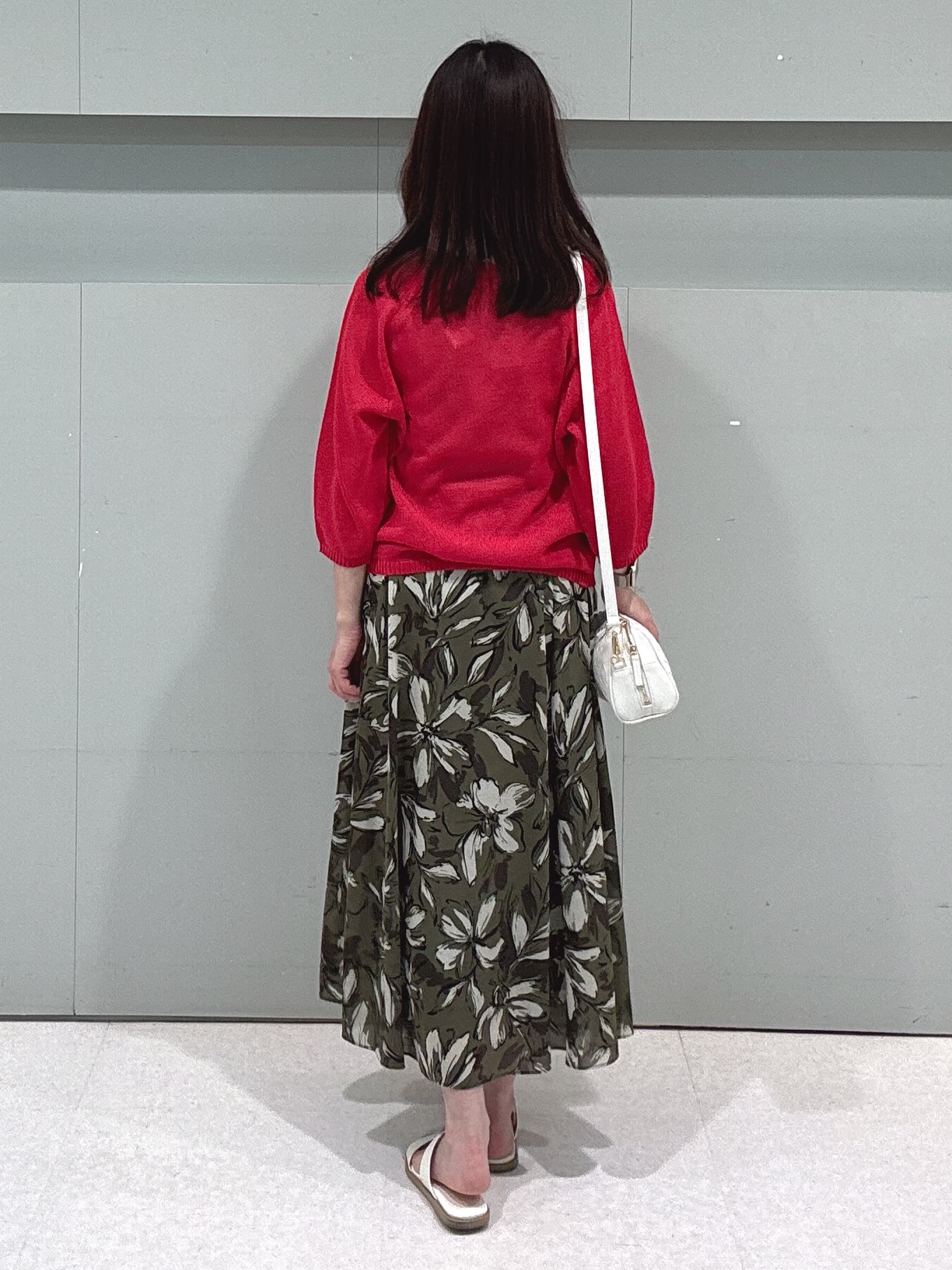 makiさんの「UNTITLED｜【洗える/ゆったり】クルーネックドライニット」を使ったコーディネート