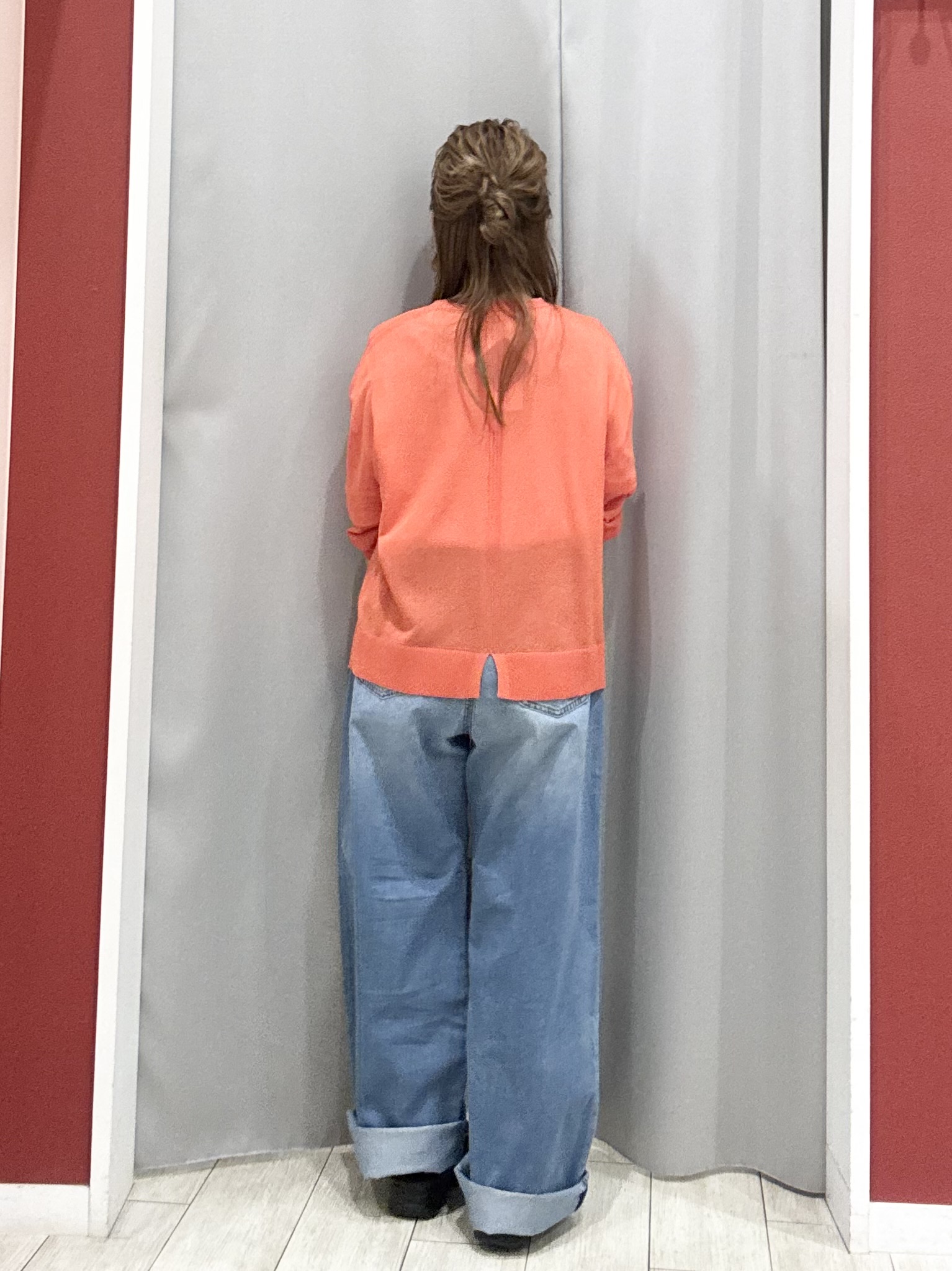 shioさんの「SHOO･LA･RUE｜【洗濯機可/S-LL】オンにもオフにも マルチに使えるボタンレスカーディガン」を使ったコーディネート