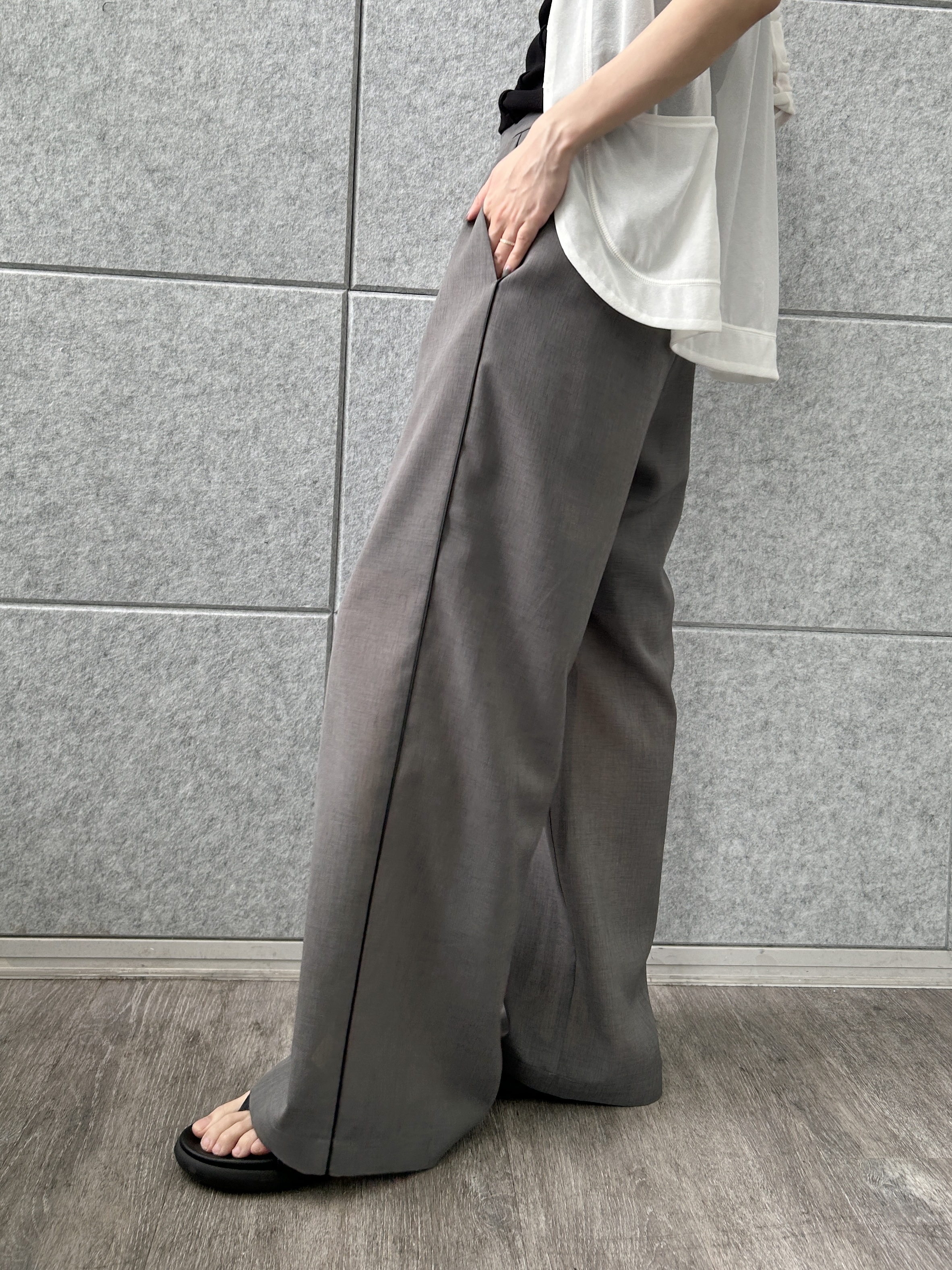 harunaさんの「CODE A｜sheer code easy pants」を使ったコーディネート