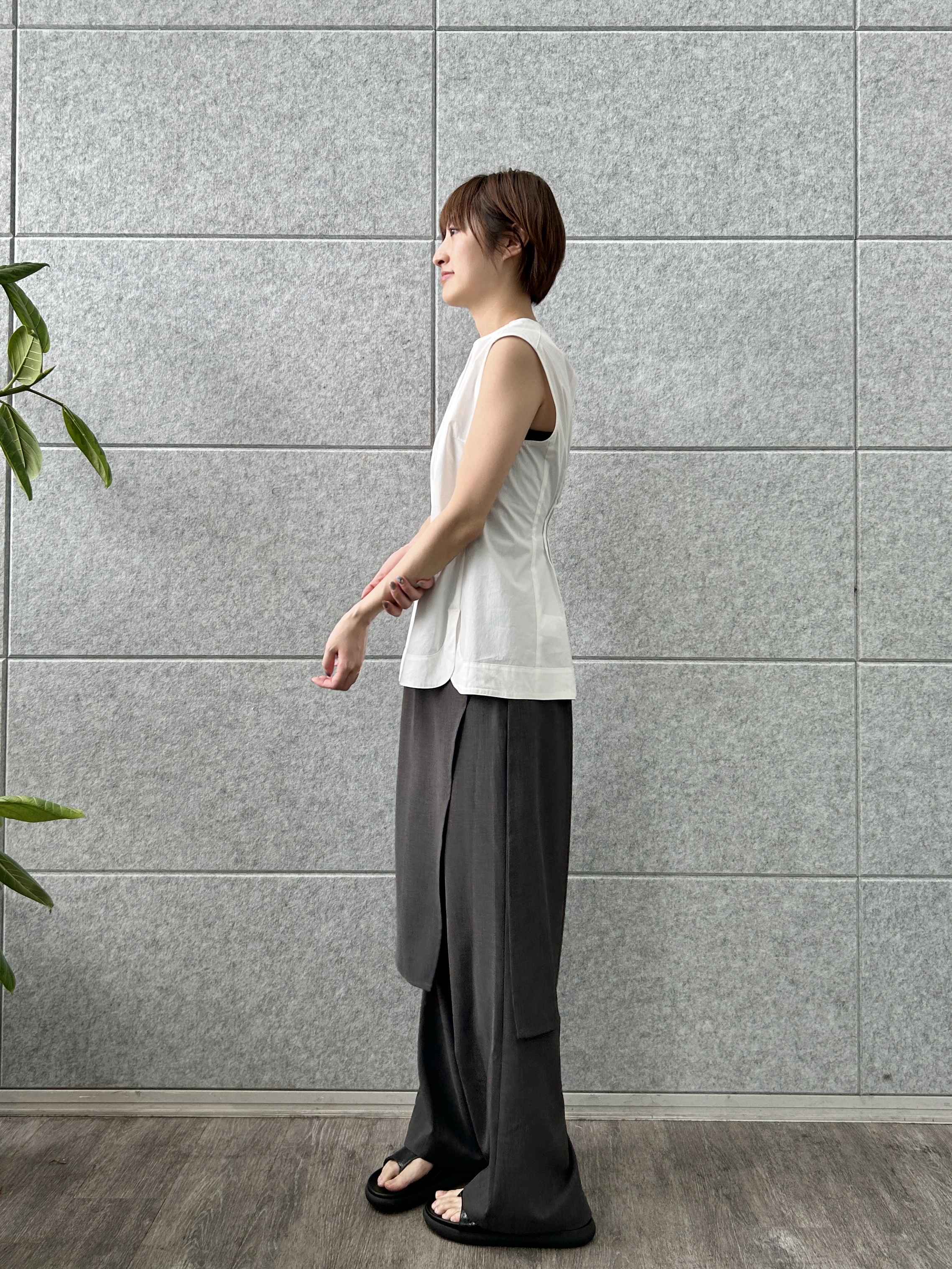 harunaさんの「CODE A｜back tack blouse」を使ったコーディネート