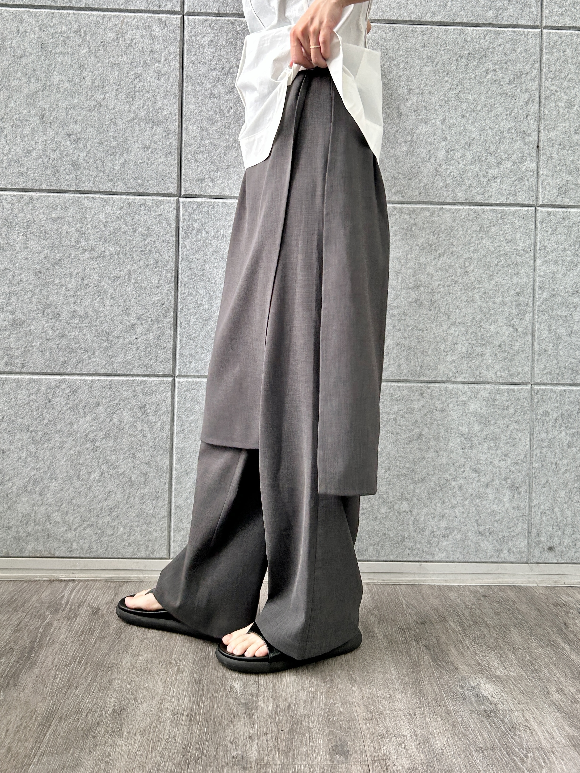 harunaさんの「CODE A｜back tack blouse」を使ったコーディネート