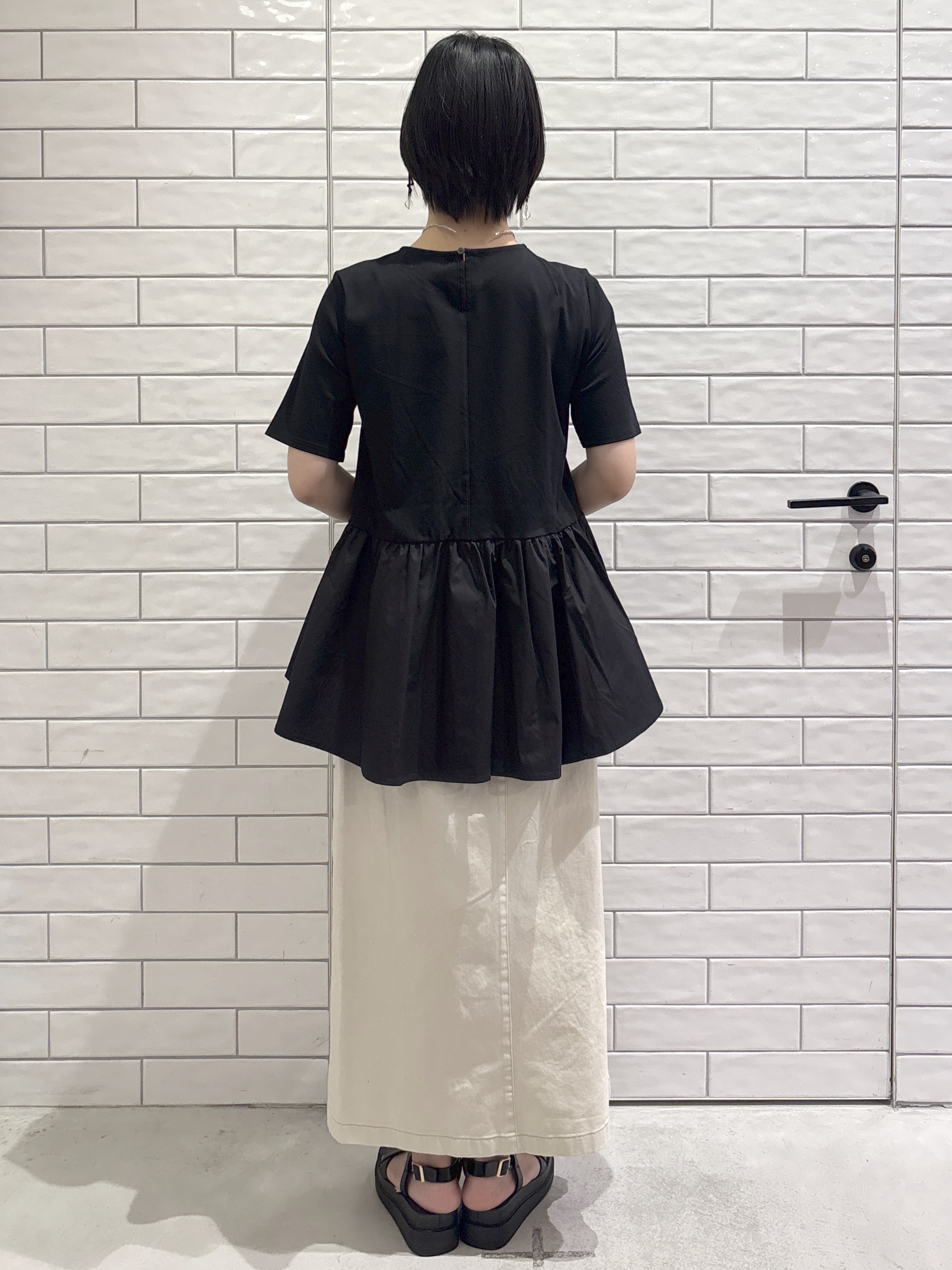 ayumiさんの「OPAQUE.CLIP｜ペプラムドッキングカットソー【洗濯機OK】」を使ったコーディネート