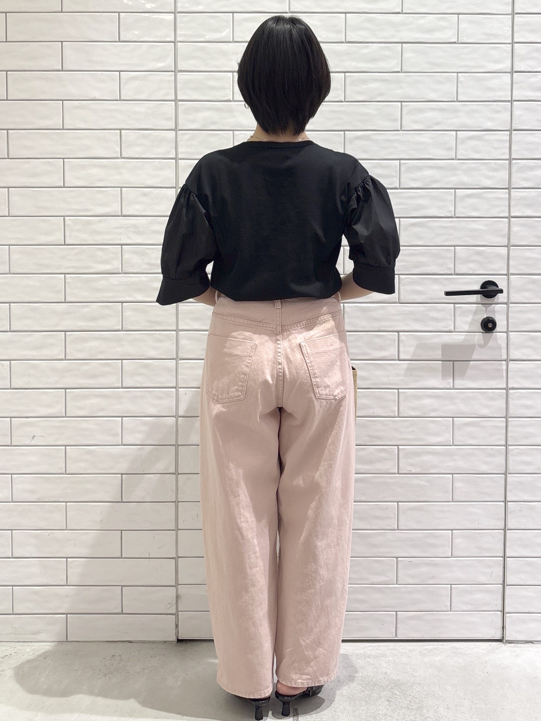 ayumiさんの「OPAQUE.CLIP｜ボリュームスリーブドッキングニット」を使ったコーディネート