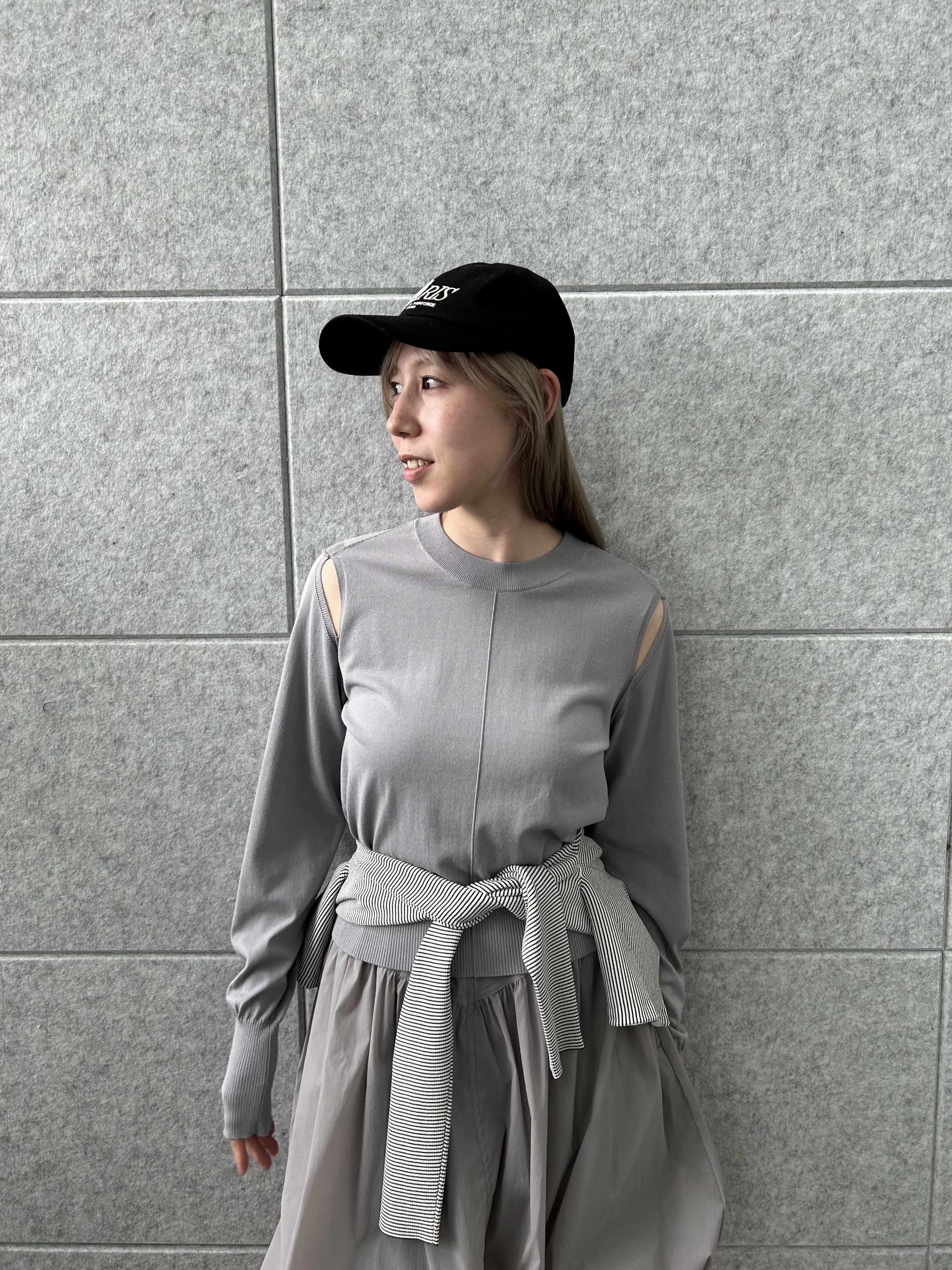 honoka Aさんの「CODE A｜slit pullover knit」を使ったコーディネート