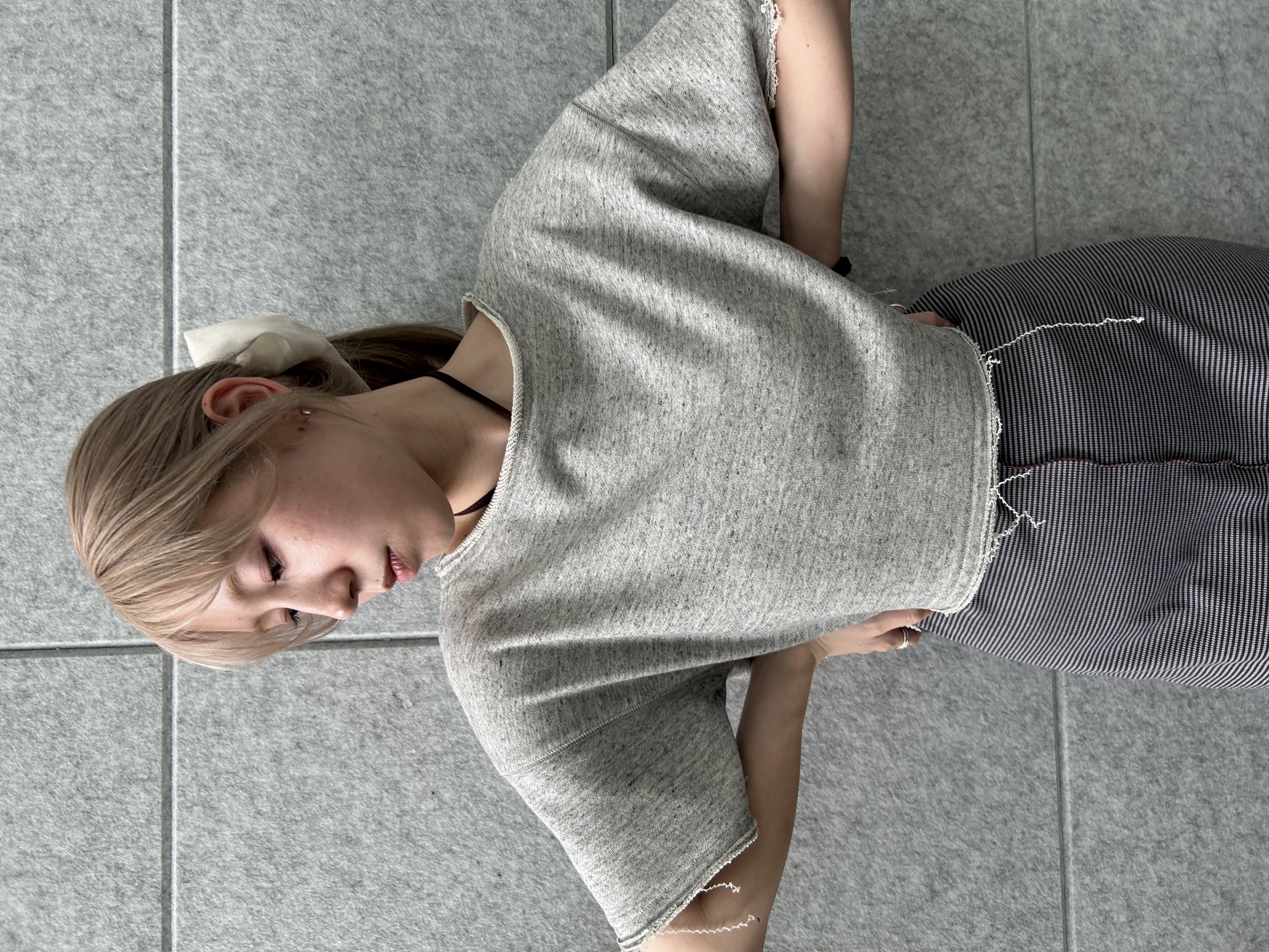 honoka Aさんの「CODE A｜back open half－sleeve sweat」を使ったコーディネート