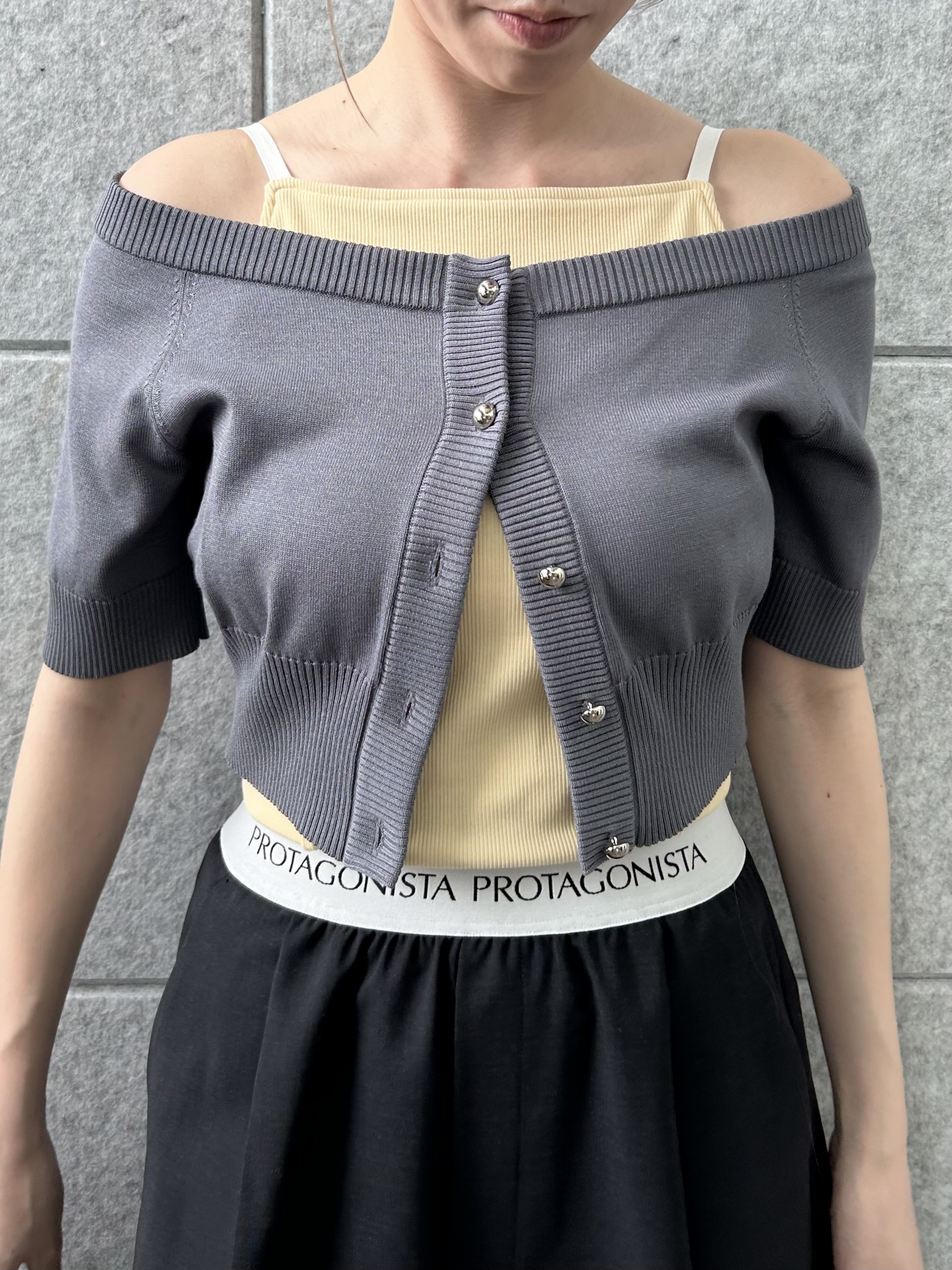 honoka Aさんの「CODE A｜design knit short cardigan」を使ったコーディネート
