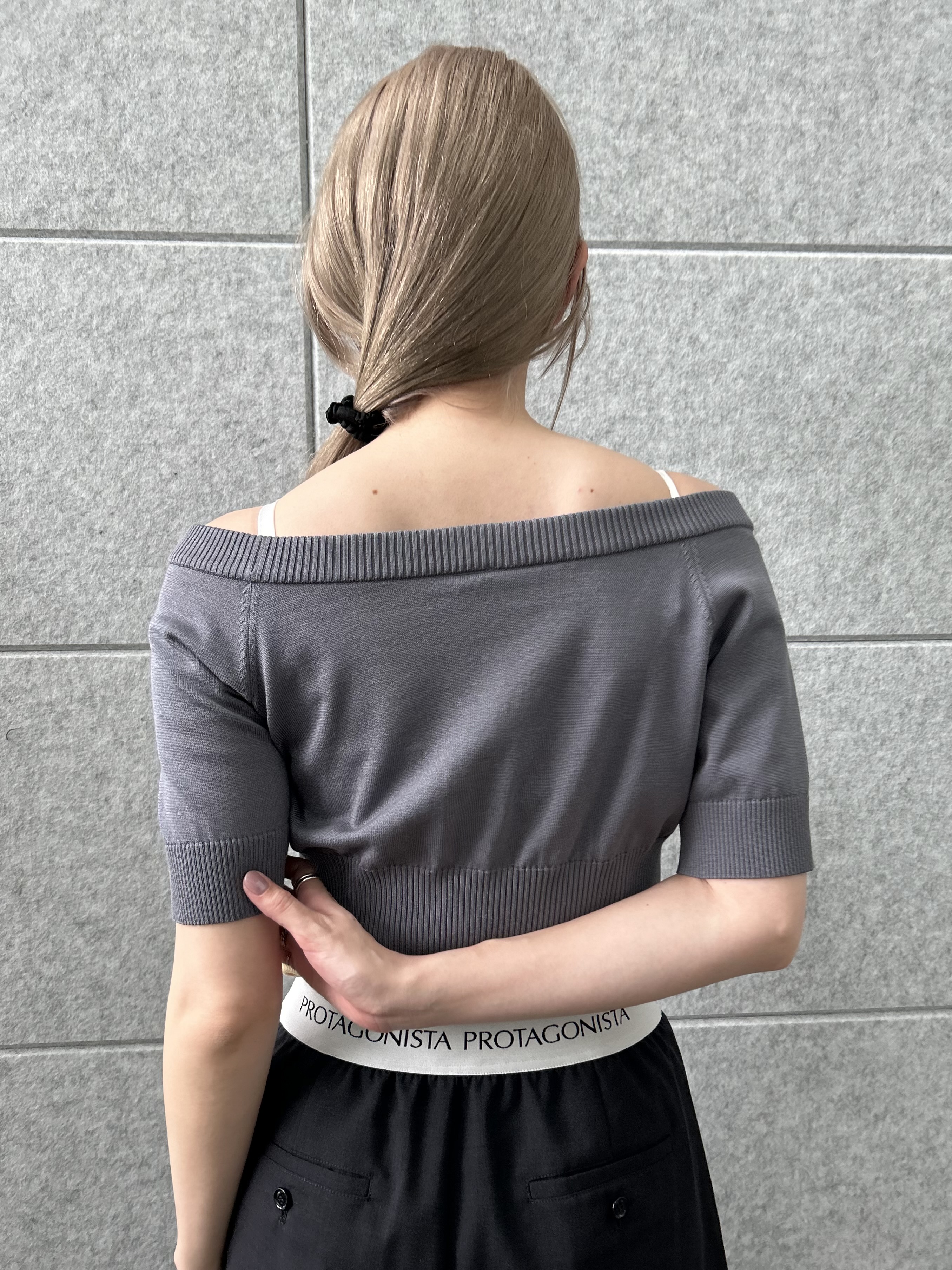 honoka Aさんの「CODE A｜design knit short cardigan」を使ったコーディネート