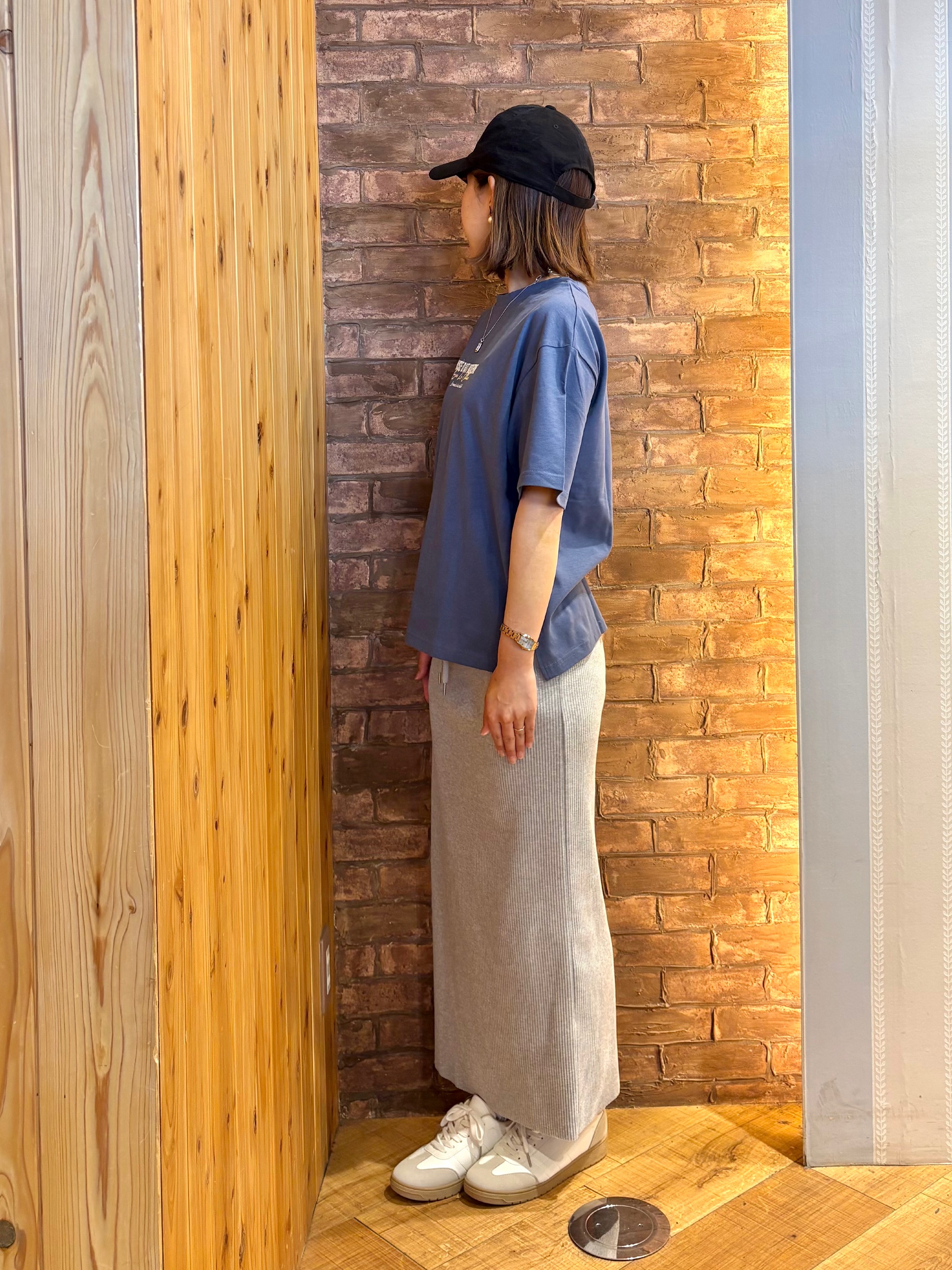 mieさんの「SHOO･LA･RUE｜【綿100％/S-LL/プチプラ】選べる3柄 プリントアソートTシャツ」を使ったコーディネート