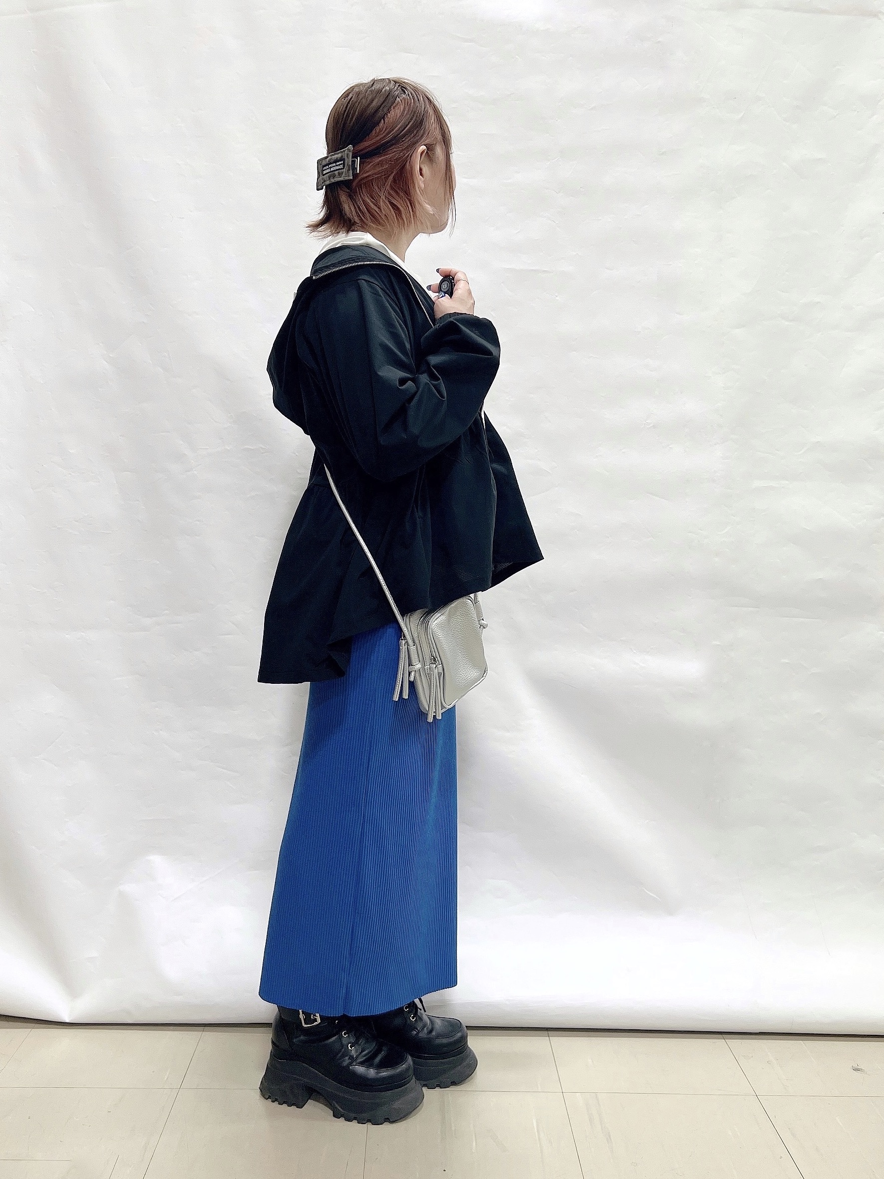 YUIさんの「SHOO･LA･RUE｜【S-LL/体型カバー】日焼け対策にも女性らしさを UVカットペプラムパーカ」を使ったコーディネート
