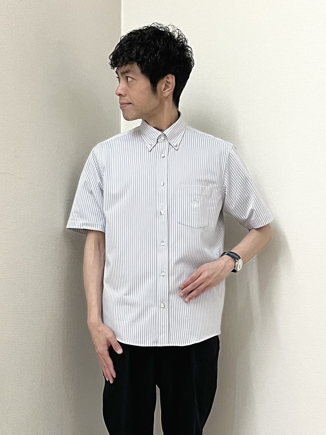 URAさんの「TAKEO KIKUCHI｜【接触冷感】ジャージストライプ シャツ」を使ったコーディネート
