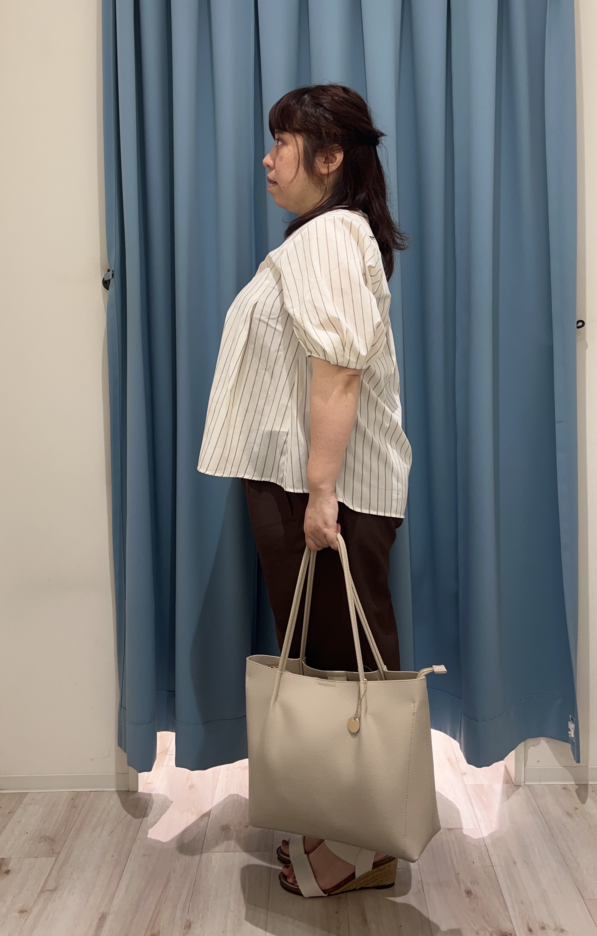 くーさんの「SHOO･LA･RUE｜【高レビュー/着丈選べる/S-LL/洗濯機可】楽ちん&times;きれい見え ストレッチワイドパンツ」を使ったコーディネート