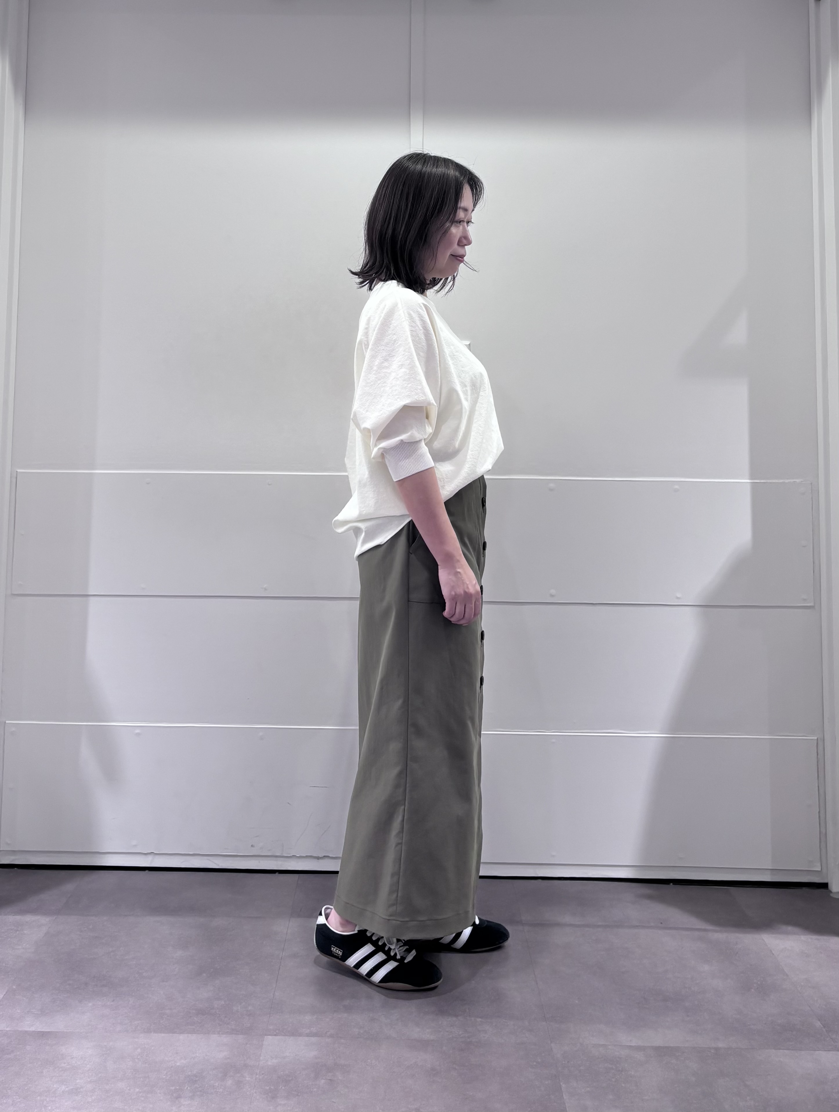 TOKOさんの「UNTITLED｜【吸水速乾/UVカット】ドルマンスリーブブラウス」を使ったコーディネート