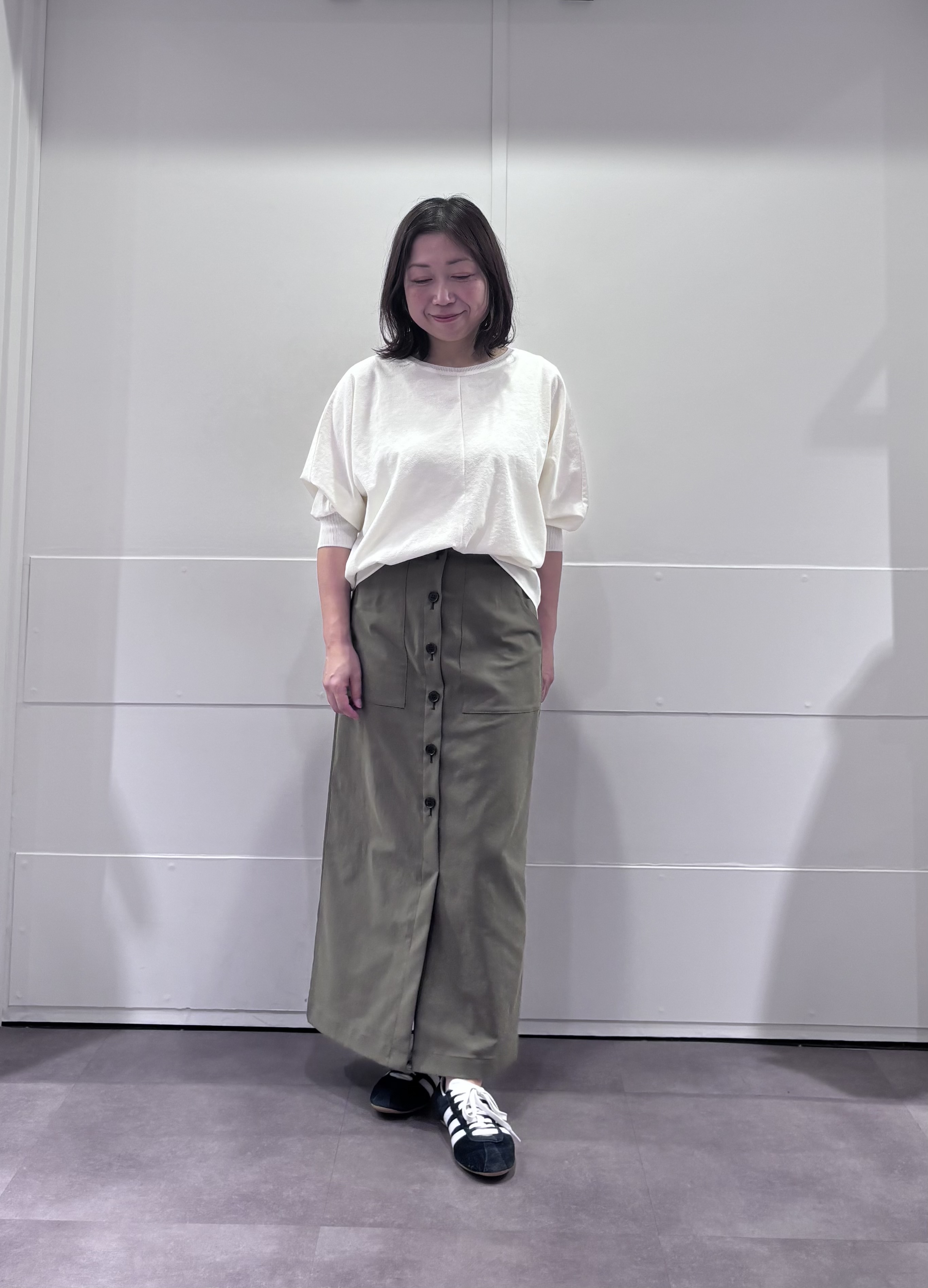 TOKOさんの「UNTITLED｜【吸水速乾/UVカット】ドルマンスリーブブラウス」を使ったコーディネート