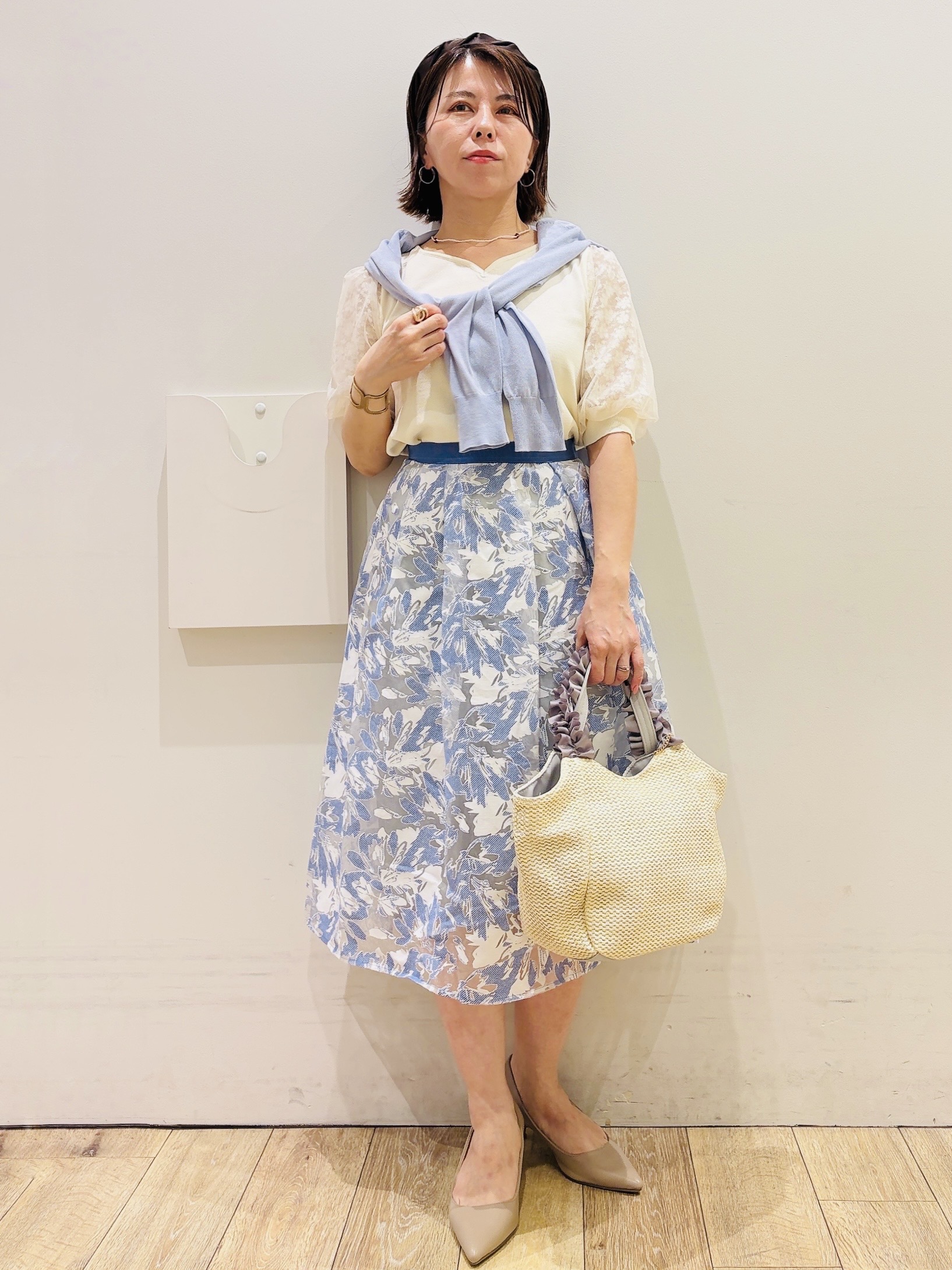 YUKOさんの「index｜【接触冷感】ビジューボタンカーディガン《抗ピリング／洗濯機OK》」を使ったコーディネート