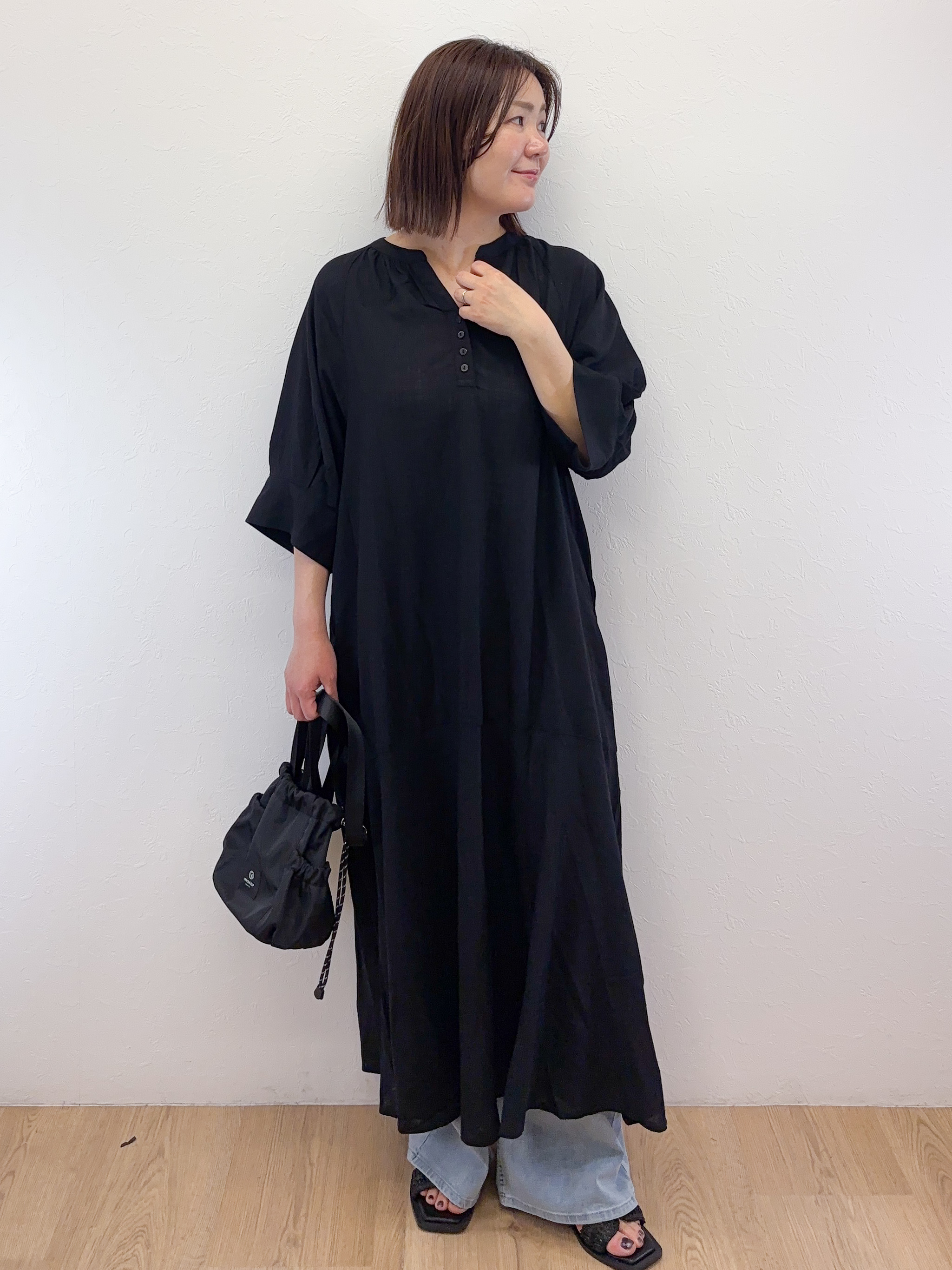 Takeさんの「OPAQUE.CLIP｜キーネックロングワンピース【洗える】」を使ったコーディネート