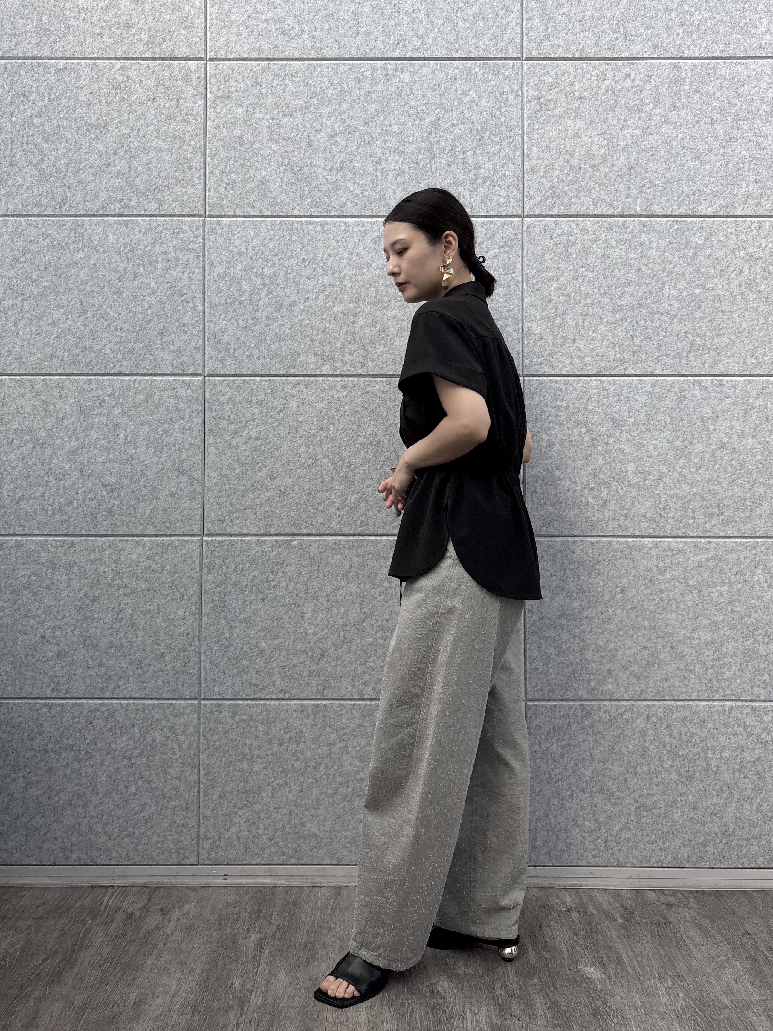 ayanoさんの「INDIVI｜グレイニーコットンワイドパンツ」を使ったコーディネート