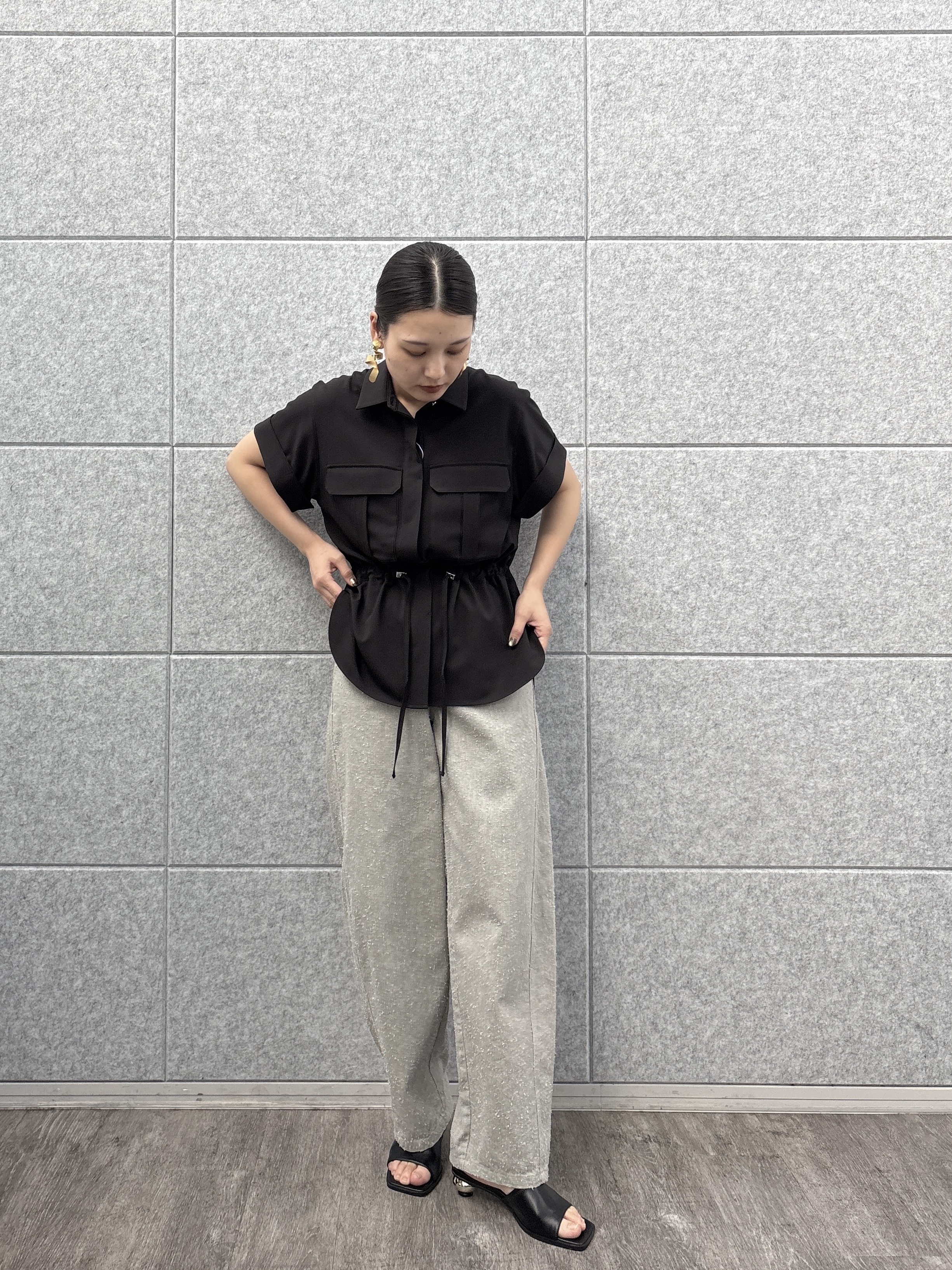 ayanoさんの「INDIVI｜グレイニーコットンワイドパンツ」を使ったコーディネート