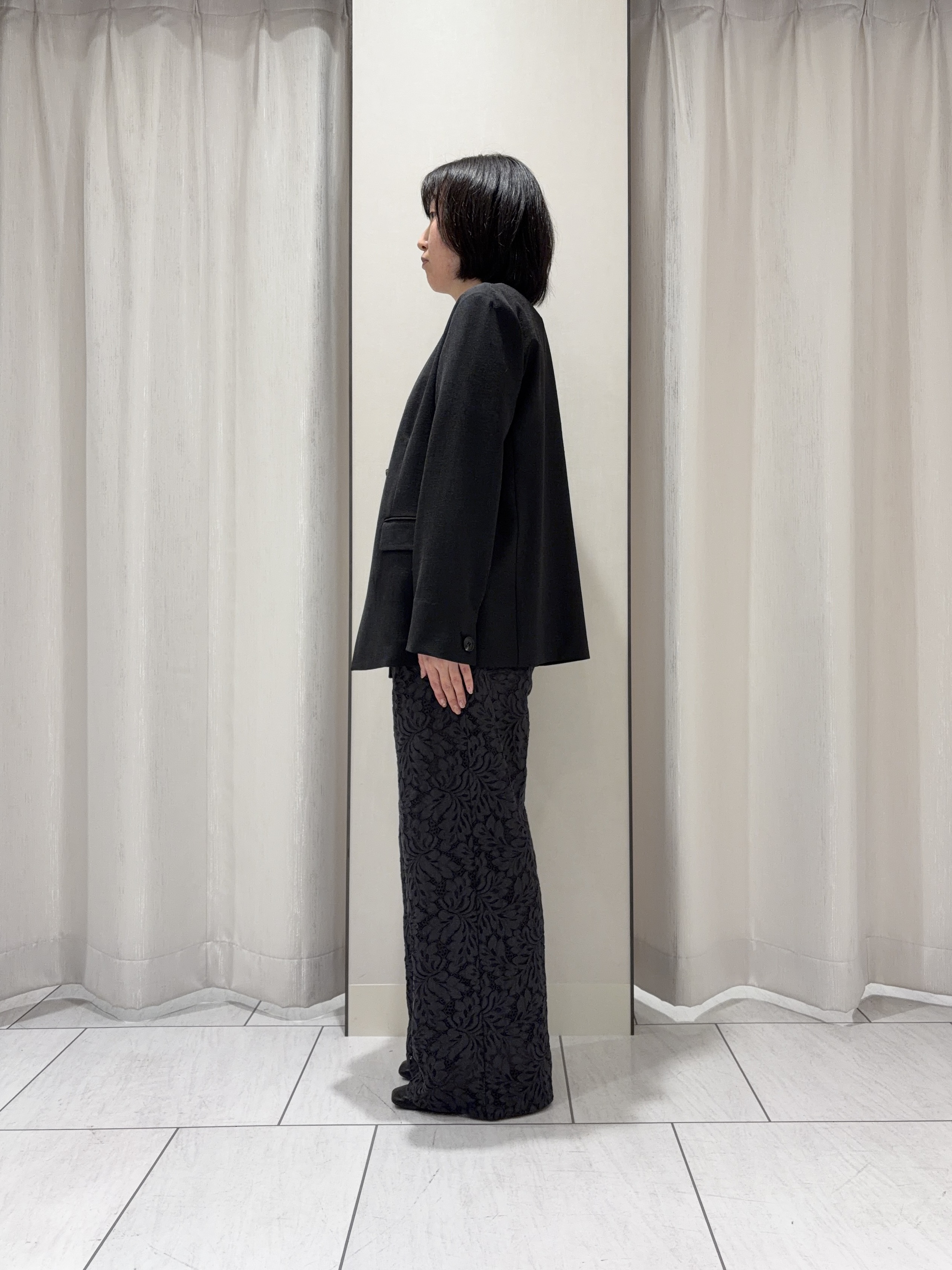 わたなべさんの「UNTITLED｜◆【さらりと快適/セットアップ可/UV/接触冷感】スラブカラーレスジャケット」を使ったコーディネート