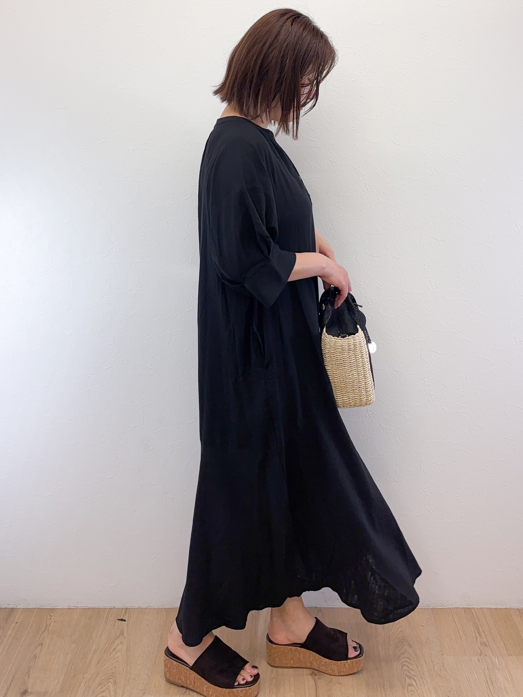 Takeさんの「OPAQUE.CLIP｜キーネックロングワンピース【洗える】」を使ったコーディネート