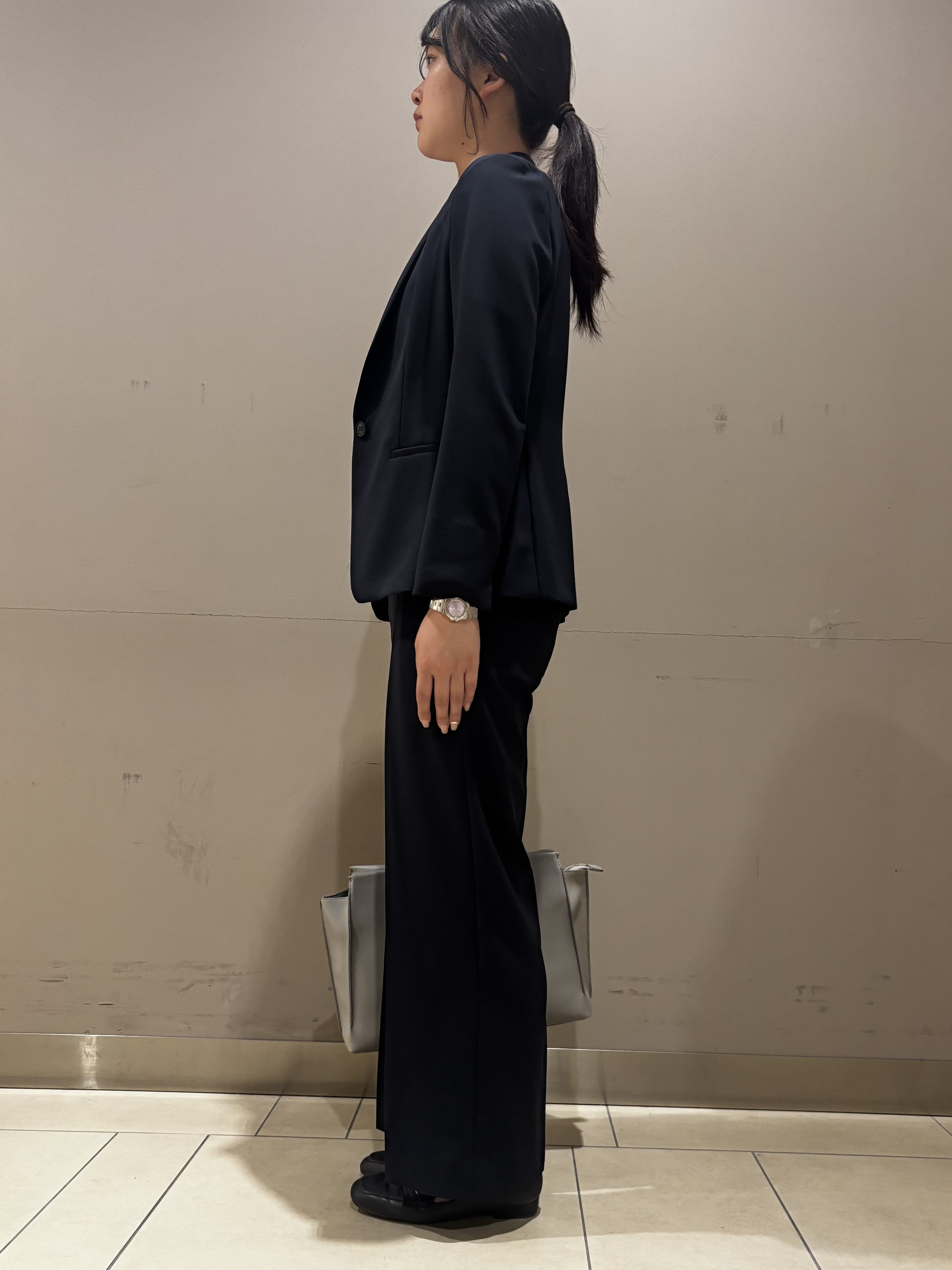 Misakiさんの「INDIVI｜【定番スーツ／UVケア／洗える】ウール調テーラードジャケット」を使ったコーディネート