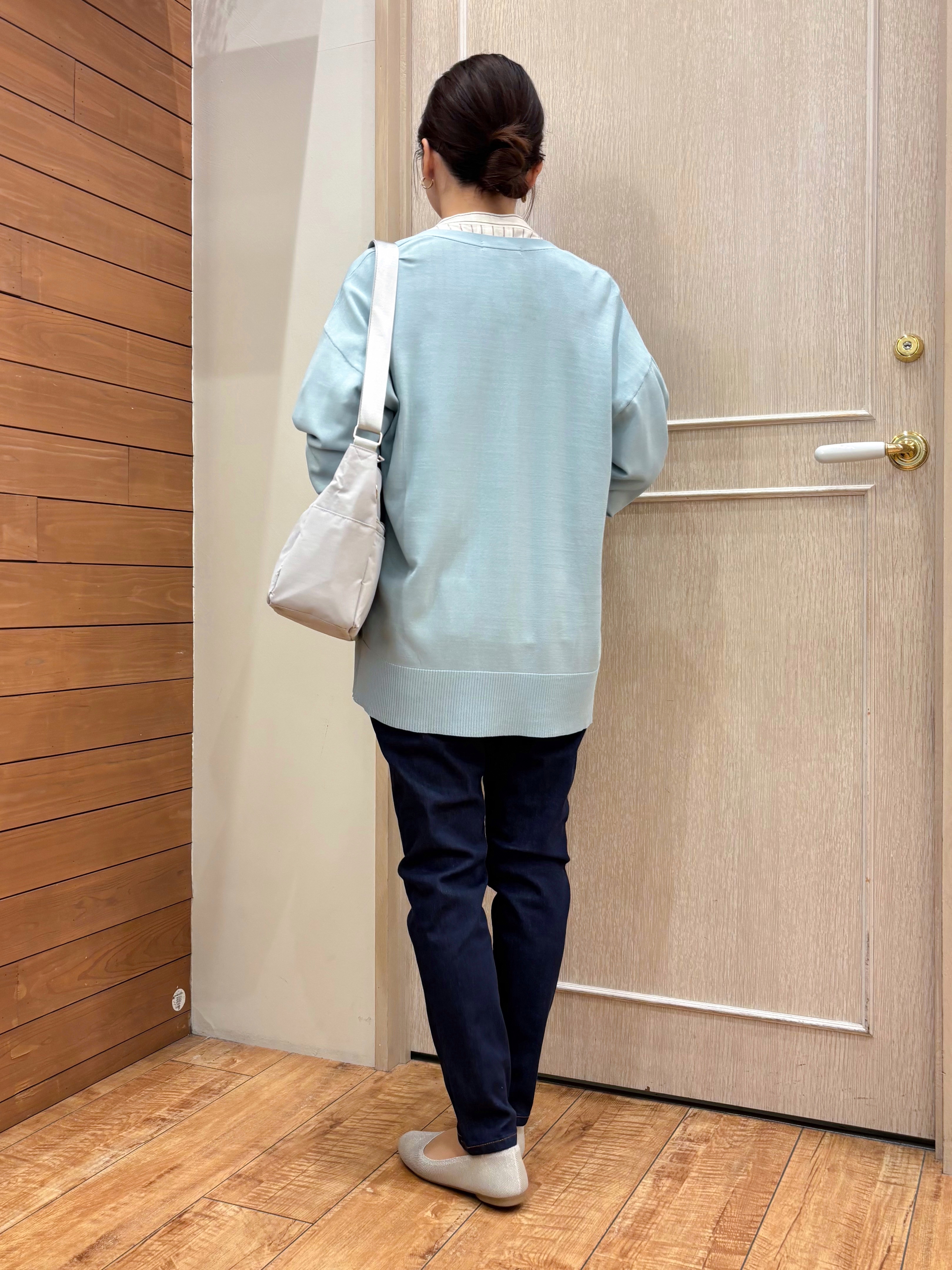 なみさんの「SHOO･LA･RUE｜【洗濯機可/UV】さらっとしたタッチが心地よい ミドルカーディガン」を使ったコーディネート