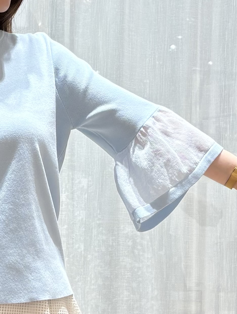 かなさんの「OPAQUE.CLIP｜シアーフレアスリーブニット【洗濯機OK／抗ピル】」を使ったコーディネート