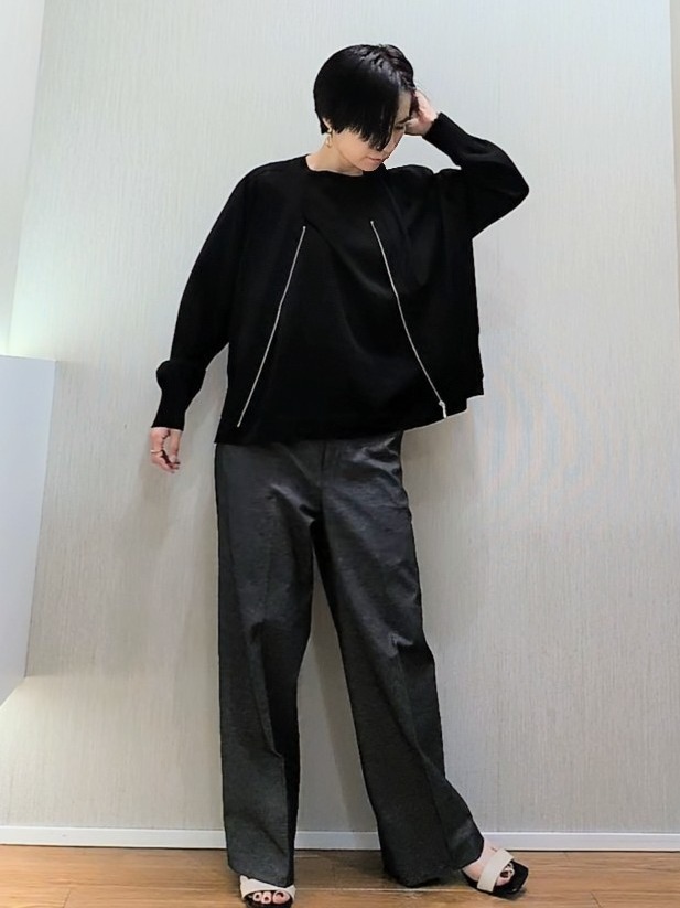 ミズタさんの「UNTITLED｜【アンサンブル可/日除け・冷房対策】シアーレーヨンZIPカーディガン」を使ったコーディネート