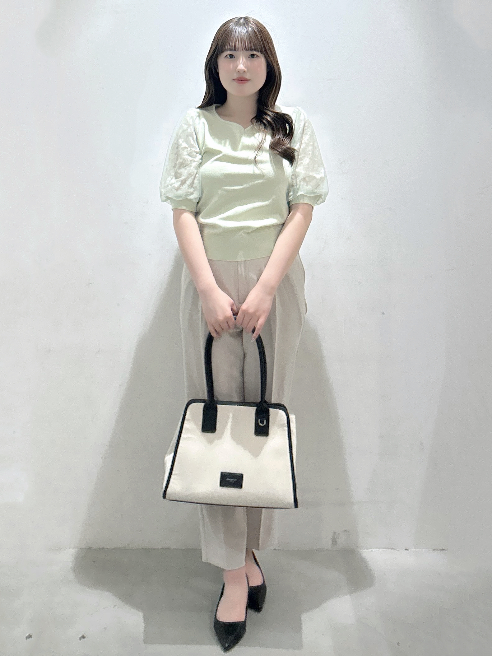 sayaさんの「OPAQUE.CLIP｜【UVケア】レーススリーブハートネックニット《洗濯機OK／抗ピル／XS～LL》」を使ったコーディネート