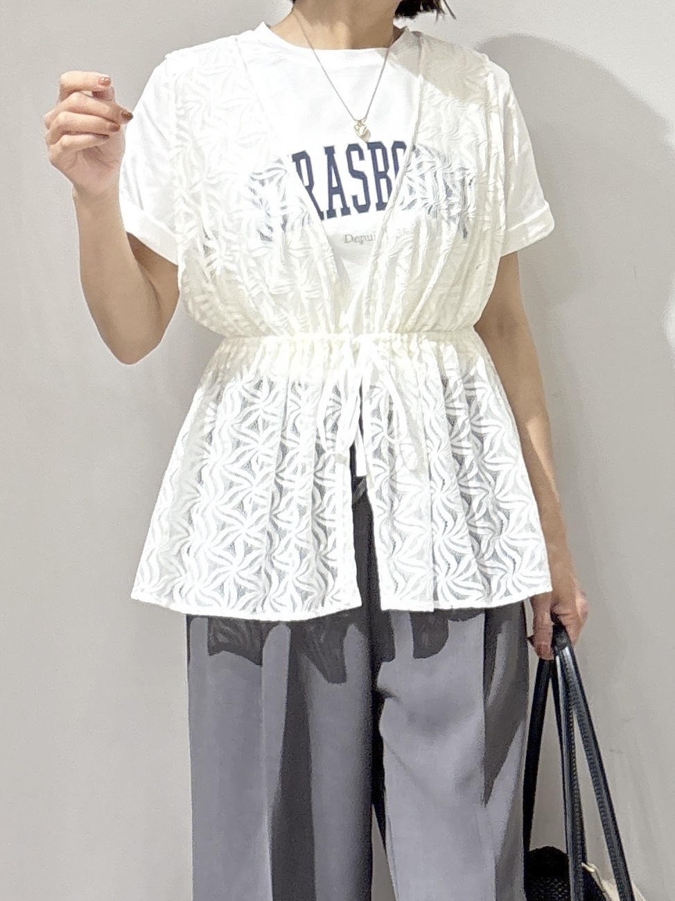 NAKAさんの「OPAQUE.CLIP｜アソートロゴTシャツ【洗濯機OK】」を使ったコーディネート