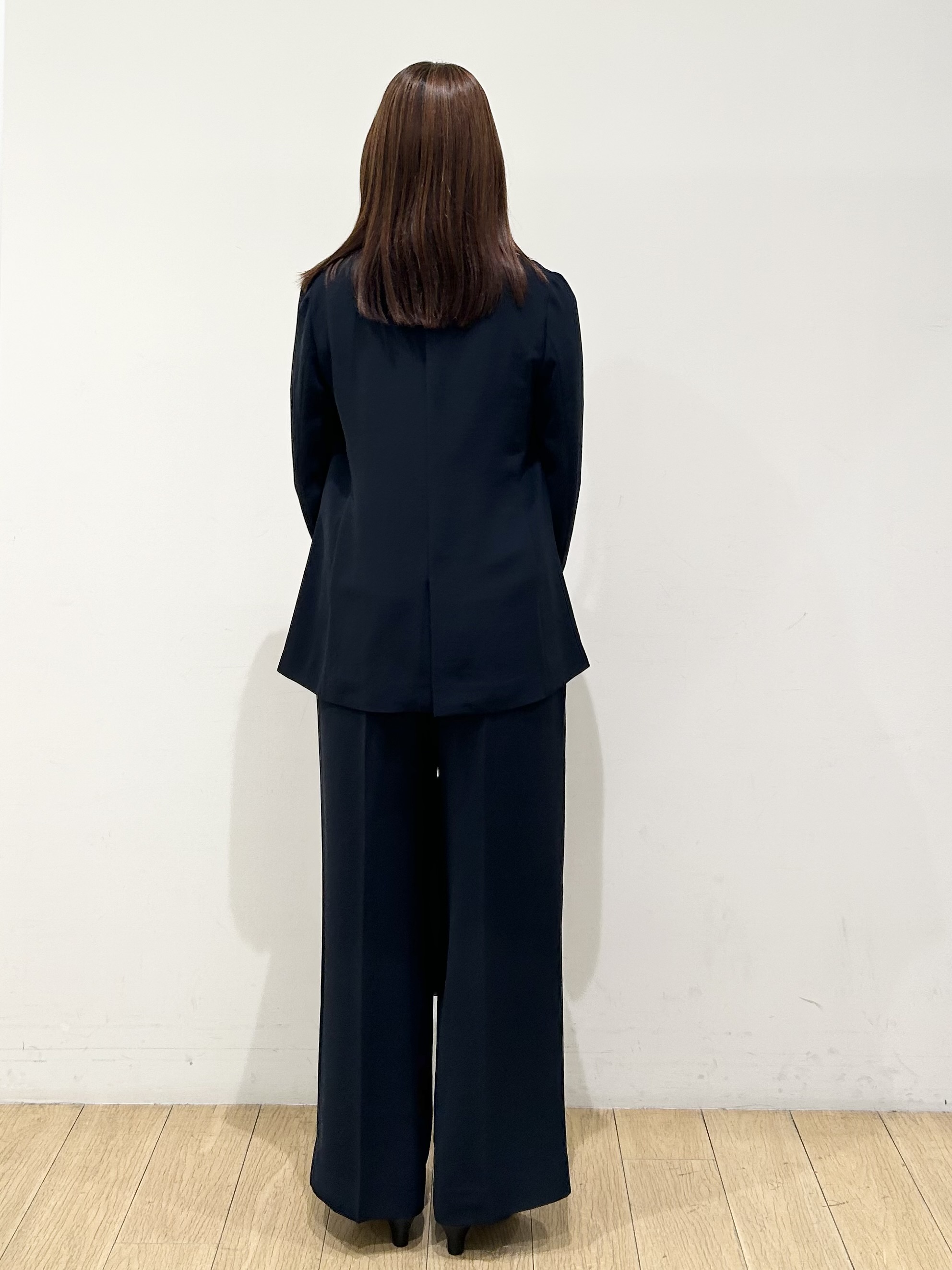 kozueさんの「INDIVI｜【洗える／多機能／SETUP可】着る日傘ダブルジャケット」を使ったコーディネート