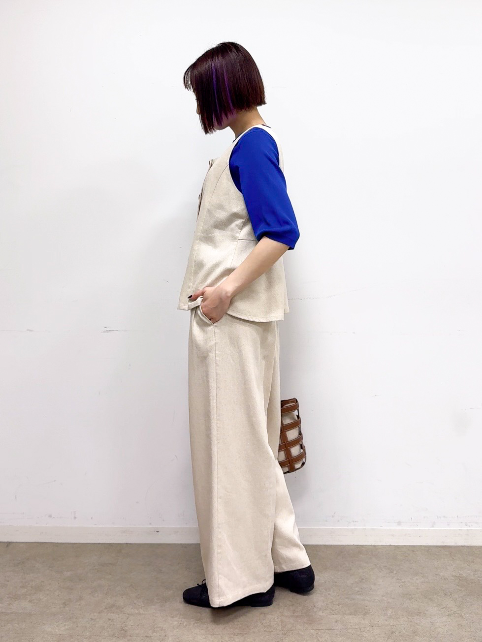 𝐜𝐡𝐢𝐤𝐚さんの「SHOO･LA･RUE｜【毎日洗える/S-LL/UV】上半身すっきり 二の腕見せない5分袖ニット」を使ったコーディネート