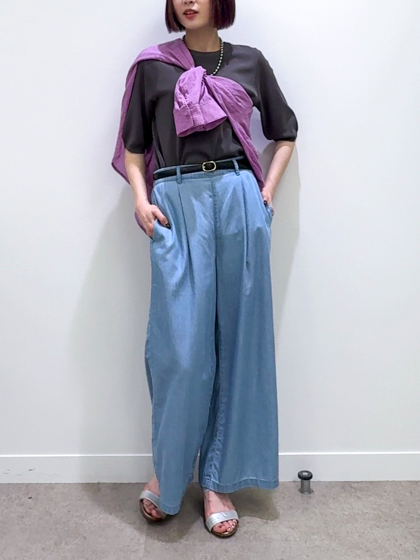 𝐜𝐡𝐢𝐤𝐚さんの「SHOO･LA･RUE｜【毎日洗える/S-LL/UV】上半身すっきり 二の腕見せない5分袖ニット」を使ったコーディネート