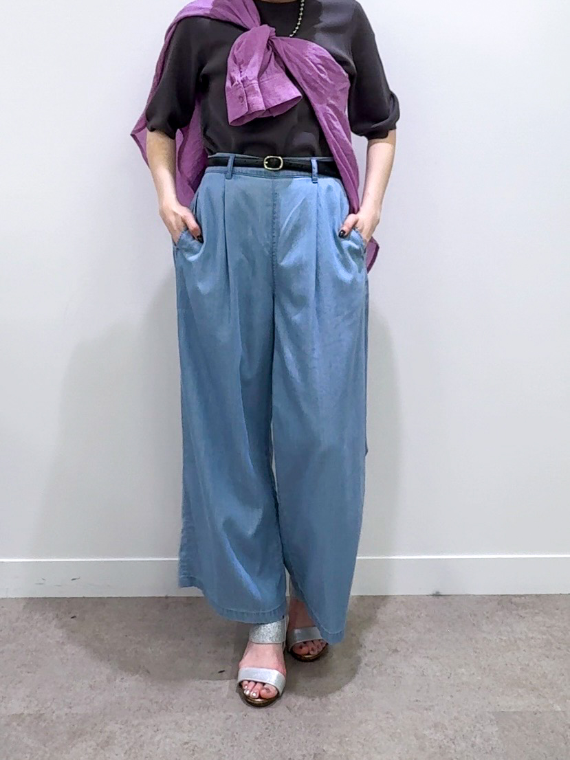 𝐜𝐡𝐢𝐤𝐚さんの「SHOO･LA･RUE｜【毎日洗える/S-LL/UV】上半身すっきり 二の腕見せない5分袖ニット」を使ったコーディネート
