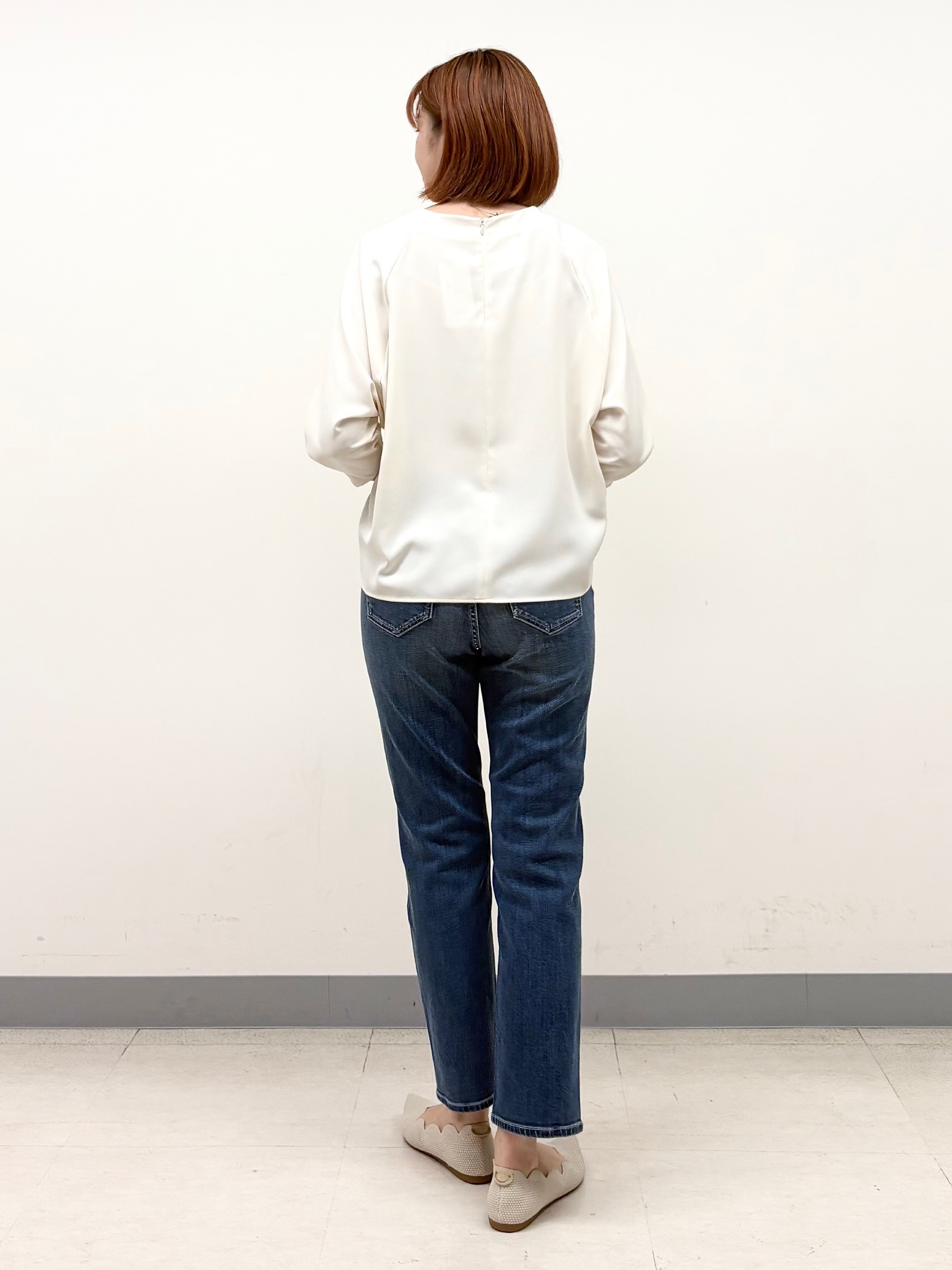 まいこさんの「INDIVI｜【接触冷感／透湿／着る日傘】ドルマントップス」を使ったコーディネート