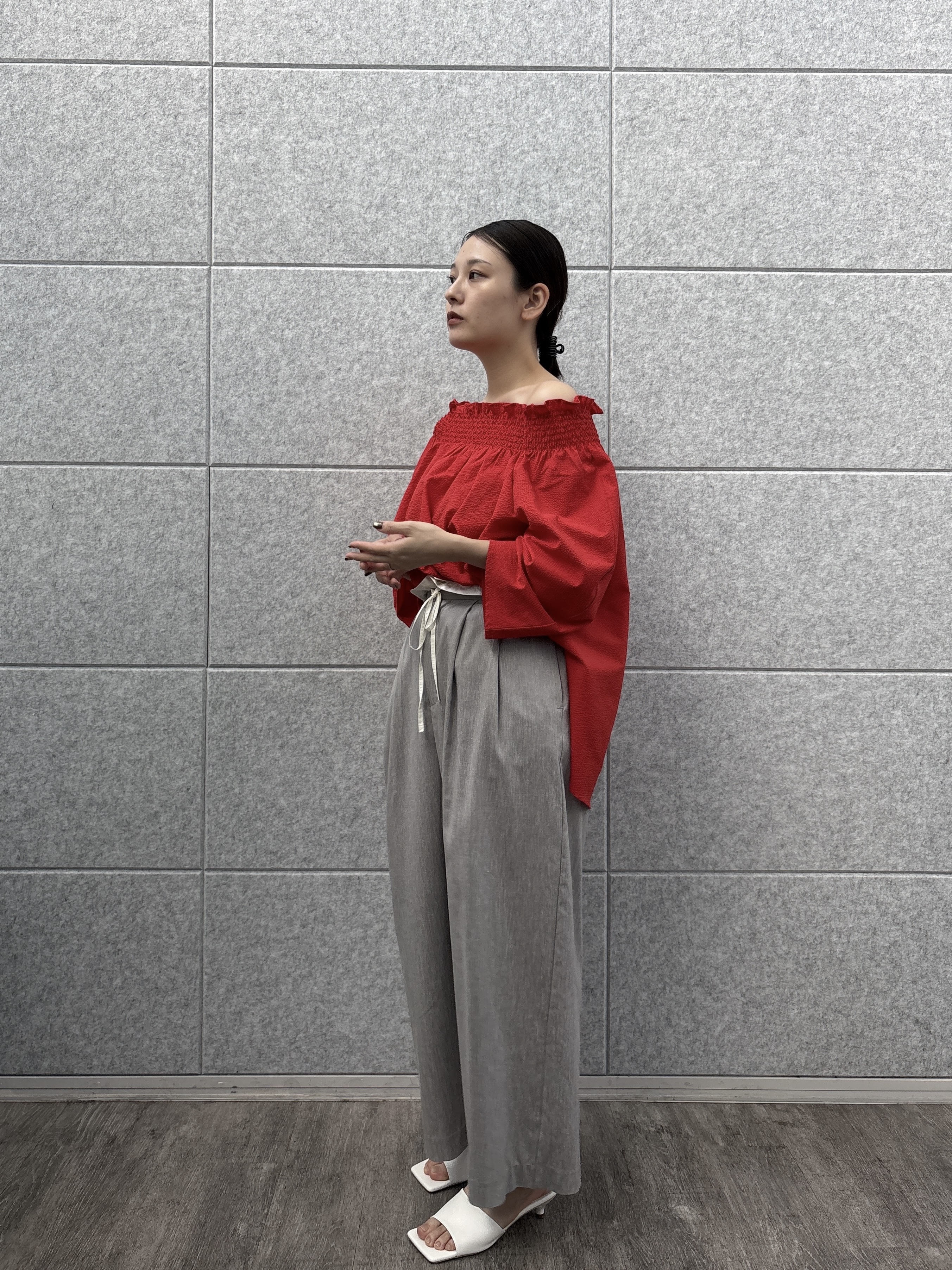 ayanoさんの「INDIVI｜サッカーオフショルブラウス【再入荷／2WAY】」を使ったコーディネート