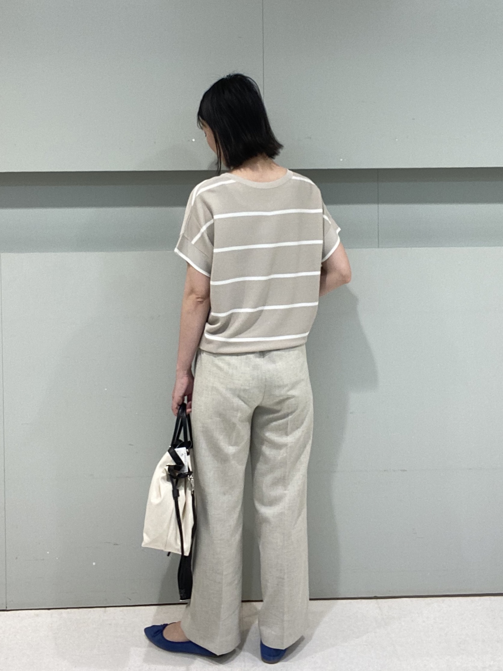 hitomiさんの「UNTITLED｜【11色展開/体型カバー】前後2WAYフレンチスリーブニット」を使ったコーディネート