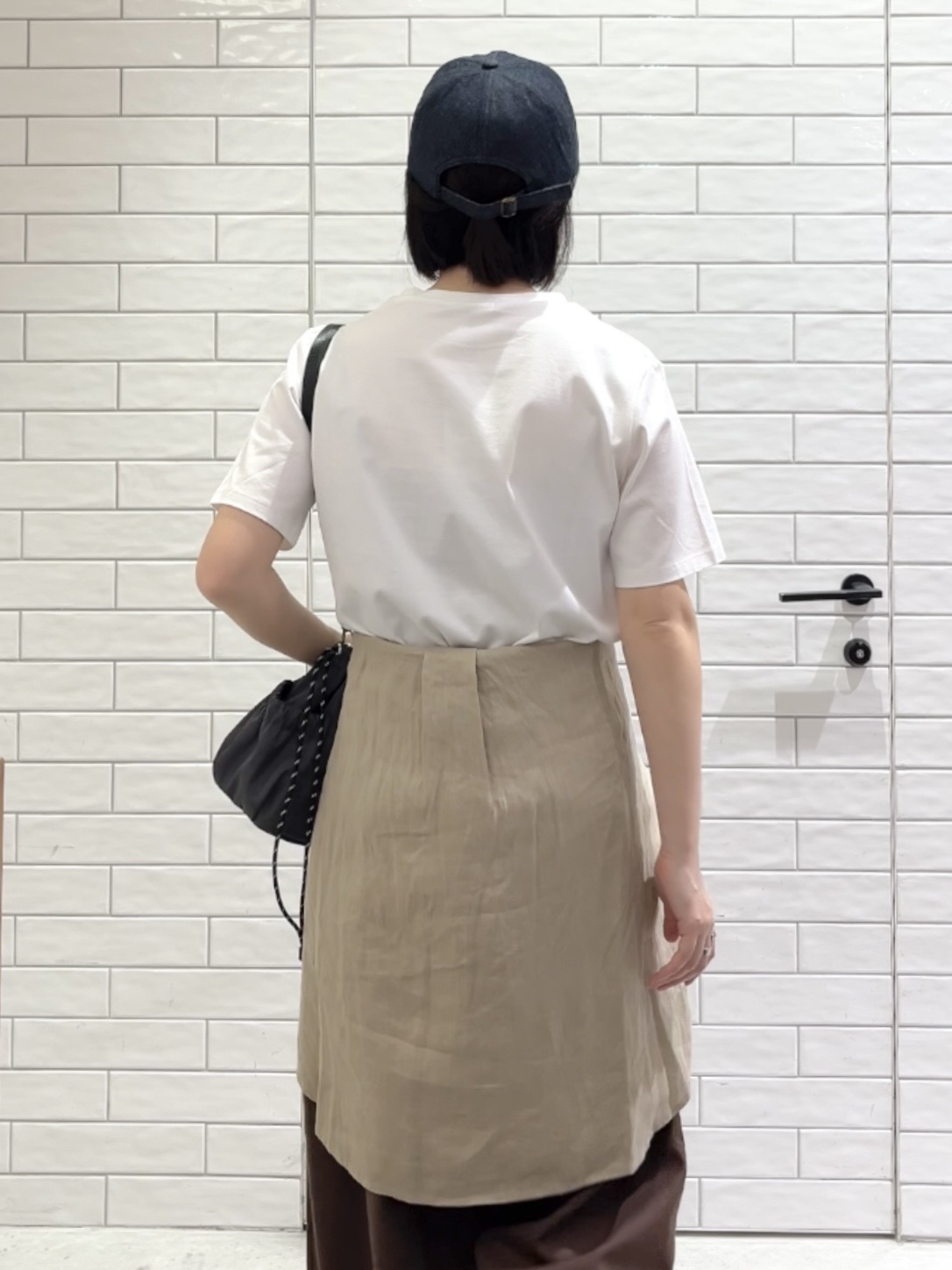 しおりさんの「OPAQUE.CLIP｜フレンチリネンシャツ／カシュクール【洗濯機OK】《5col》」を使ったコーディネート