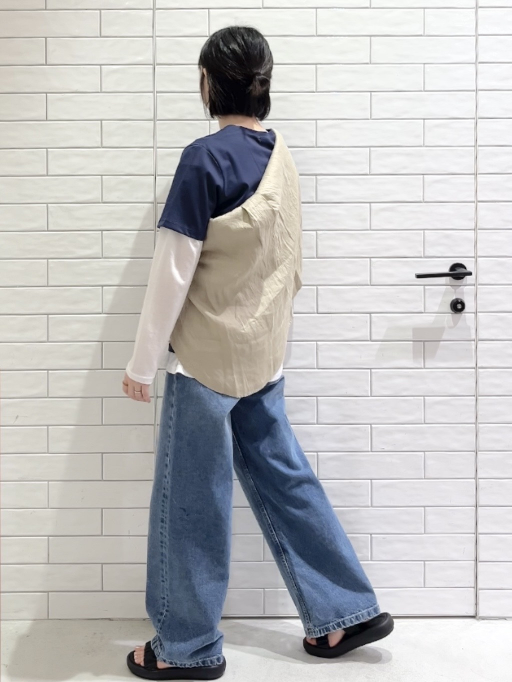 しおりさんの「OPAQUE.CLIP｜フレンチリネンシャツ／カシュクール【洗濯機OK】《5col》」を使ったコーディネート