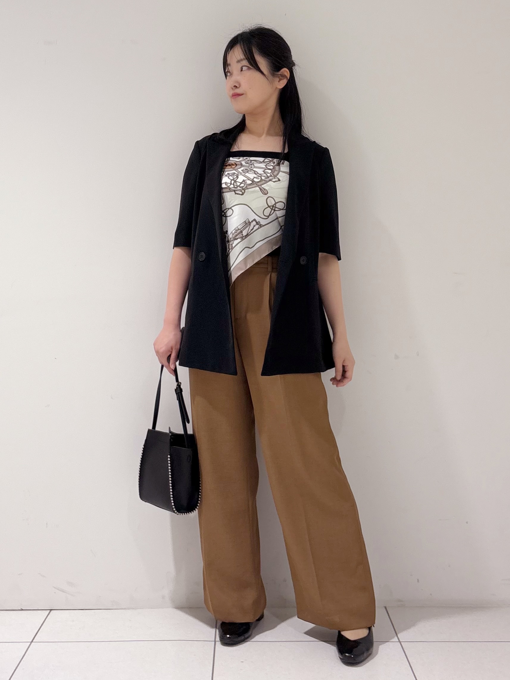 momokoさんの「INDIVI｜【着る日傘】ハーフスリーブダブルジャケット」を使ったコーディネート
