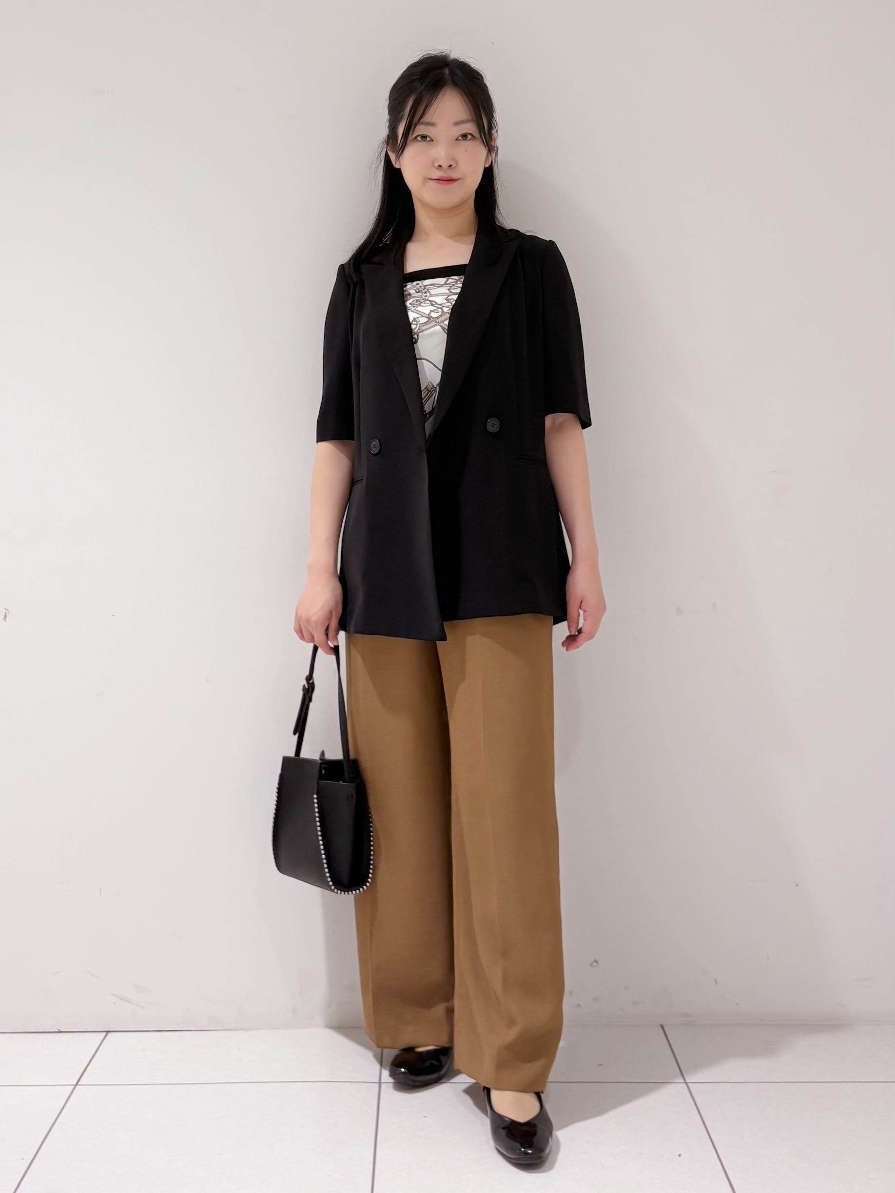 momokoさんの「INDIVI｜【着る日傘】ハーフスリーブダブルジャケット」を使ったコーディネート