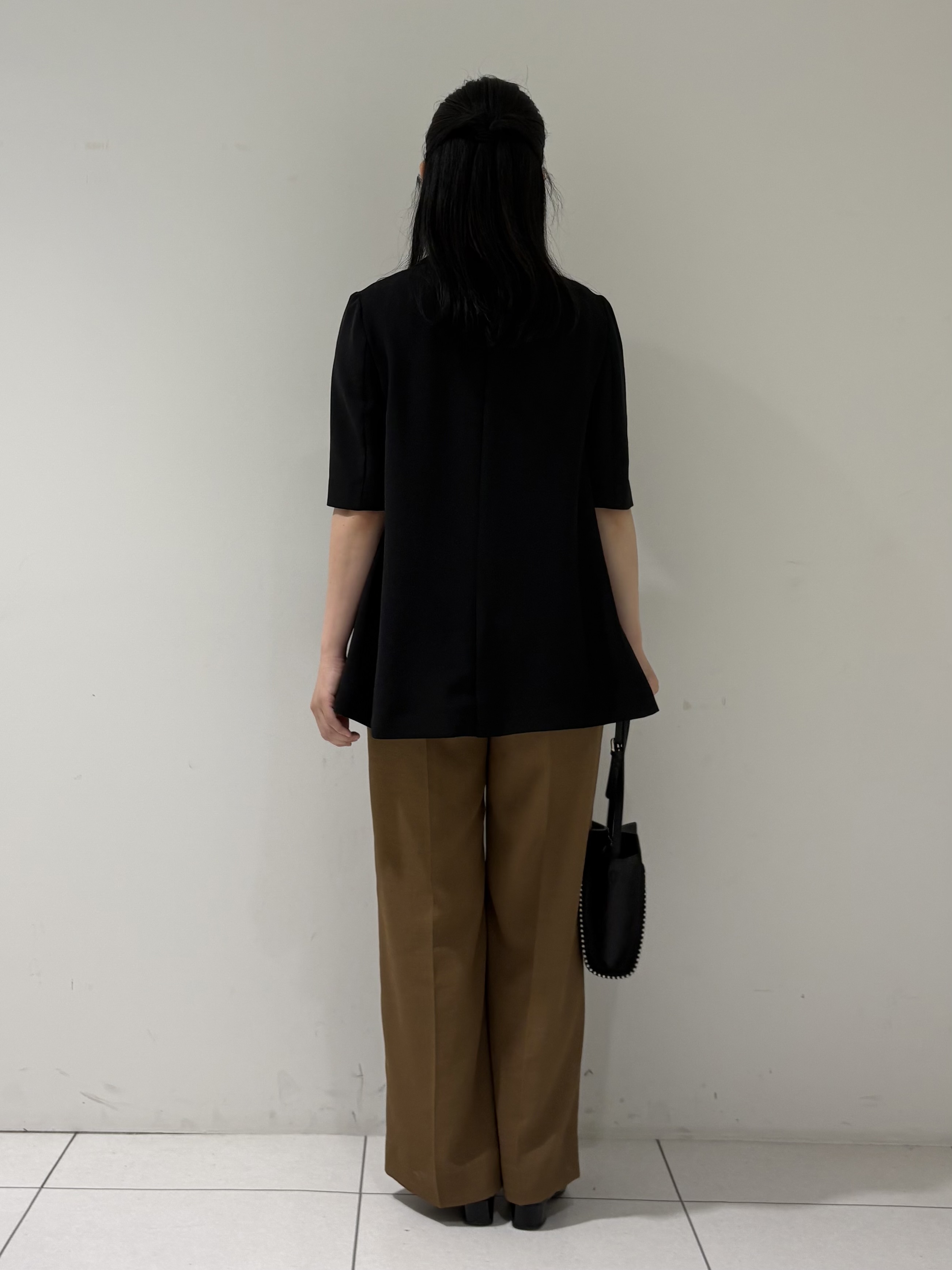 momokoさんの「INDIVI｜【着る日傘】ハーフスリーブダブルジャケット」を使ったコーディネート