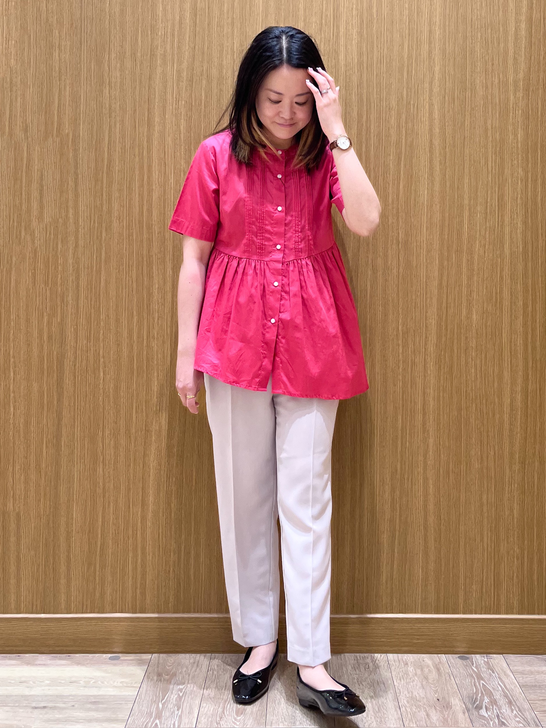 aさんの「OPAQUE.CLIP｜ピンタックアシメペプラムブラウス【洗濯機ＯＫ】」を使ったコーディネート