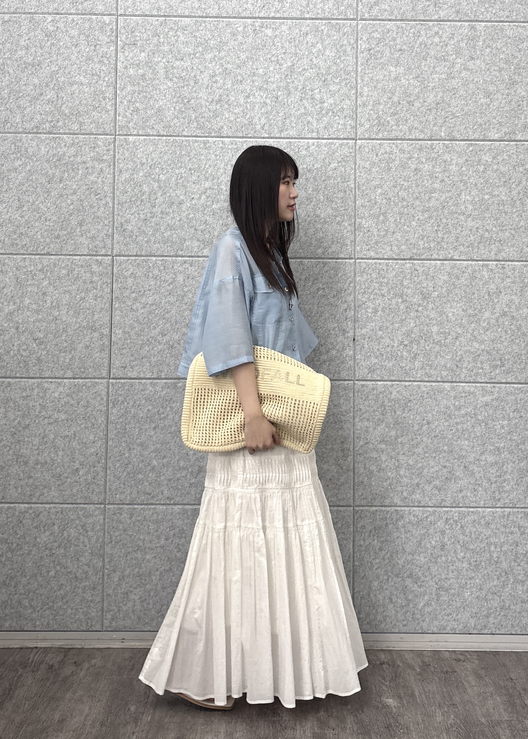 Renoさんの「INDIVI｜デニムプリントシアーシャツ【接触冷感】」を使ったコーディネート