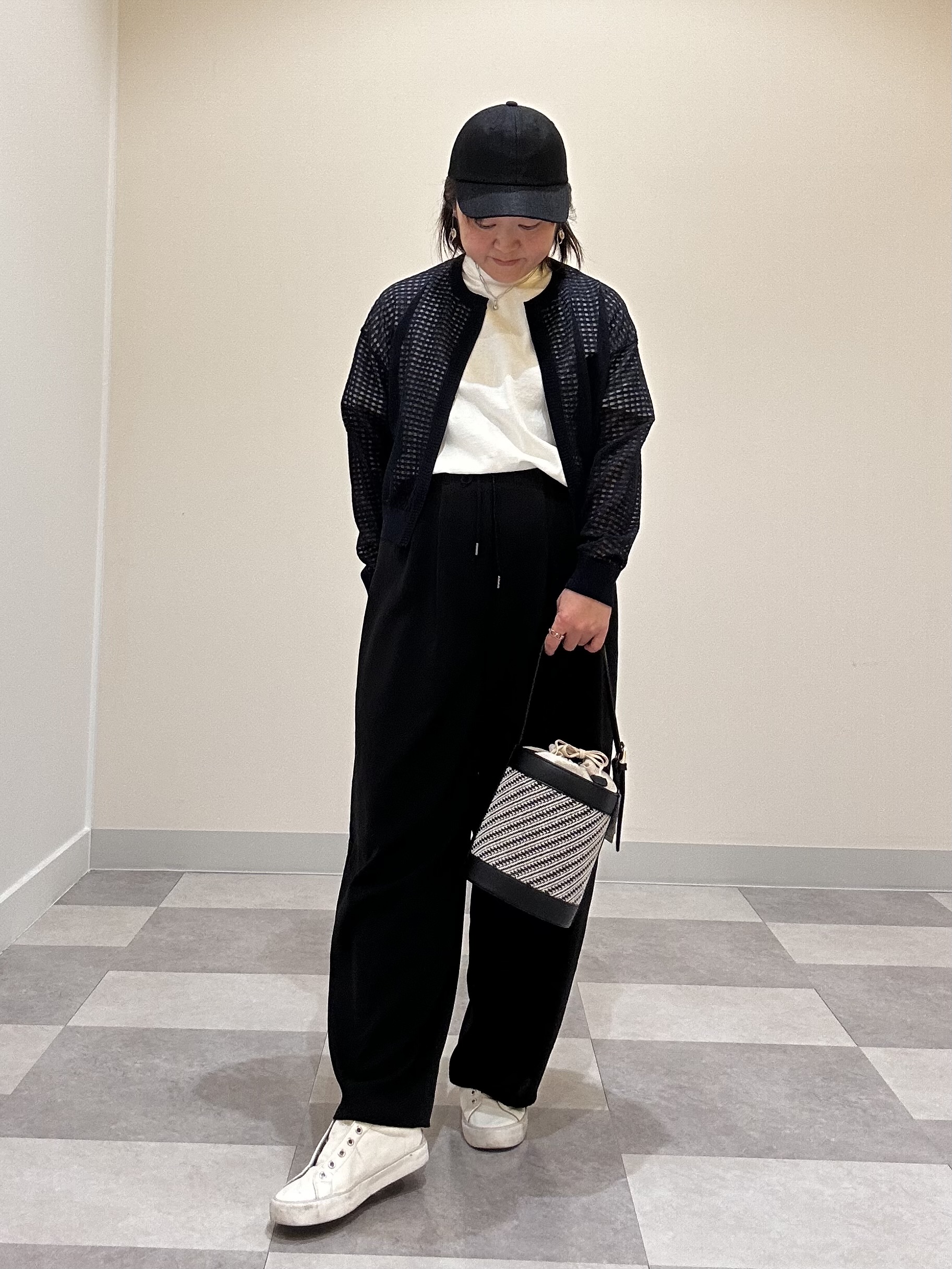 Aiさんの「Dessin｜【洗える】チェック柄シアークルーネックカーディガン」を使ったコーディネート