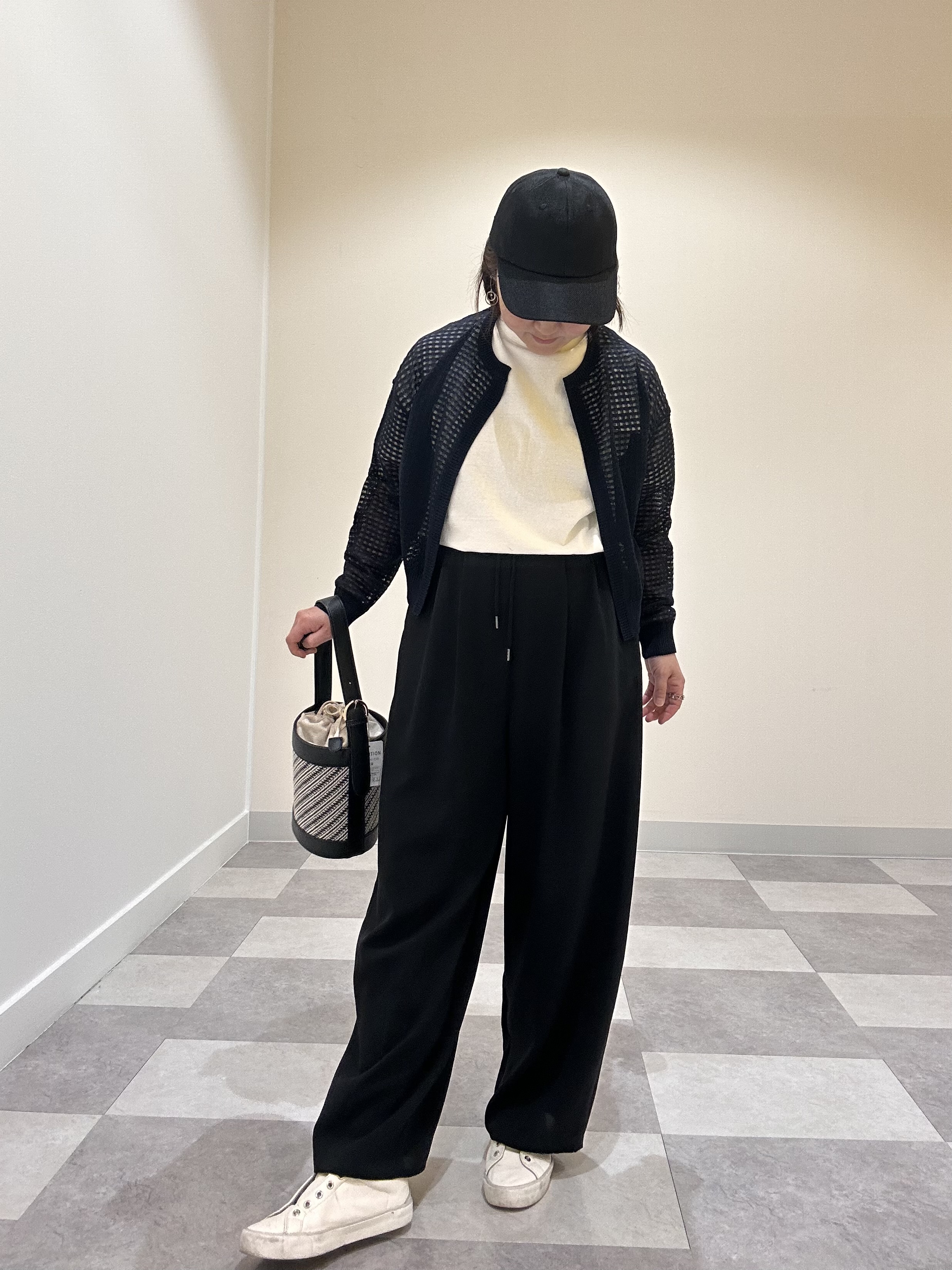 Aiさんの「Dessin｜【洗える】チェック柄シアークルーネックカーディガン」を使ったコーディネート