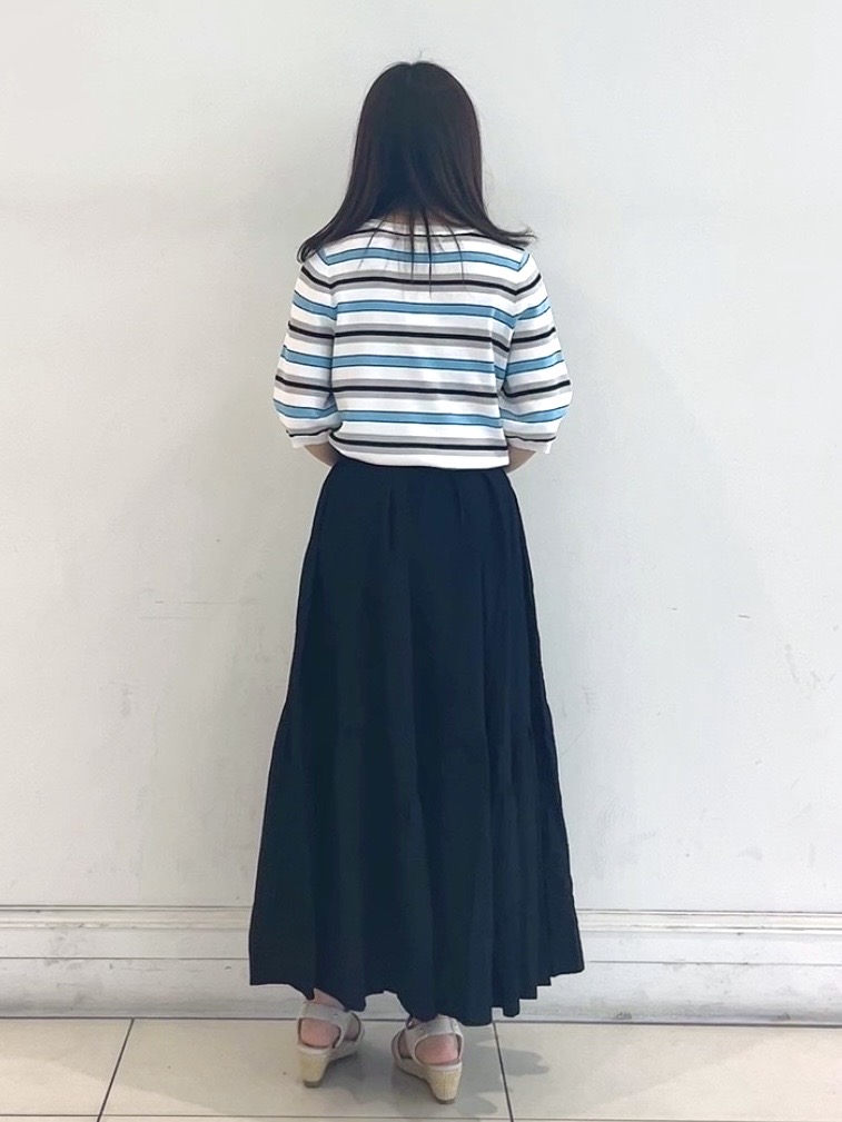 saito.さんの「grove｜【シリーズ累計36万枚/UVカット・ひんやり・洗濯機OK】やわらかドライタッチ 五分袖クルーネックニ」を使ったコーディネート