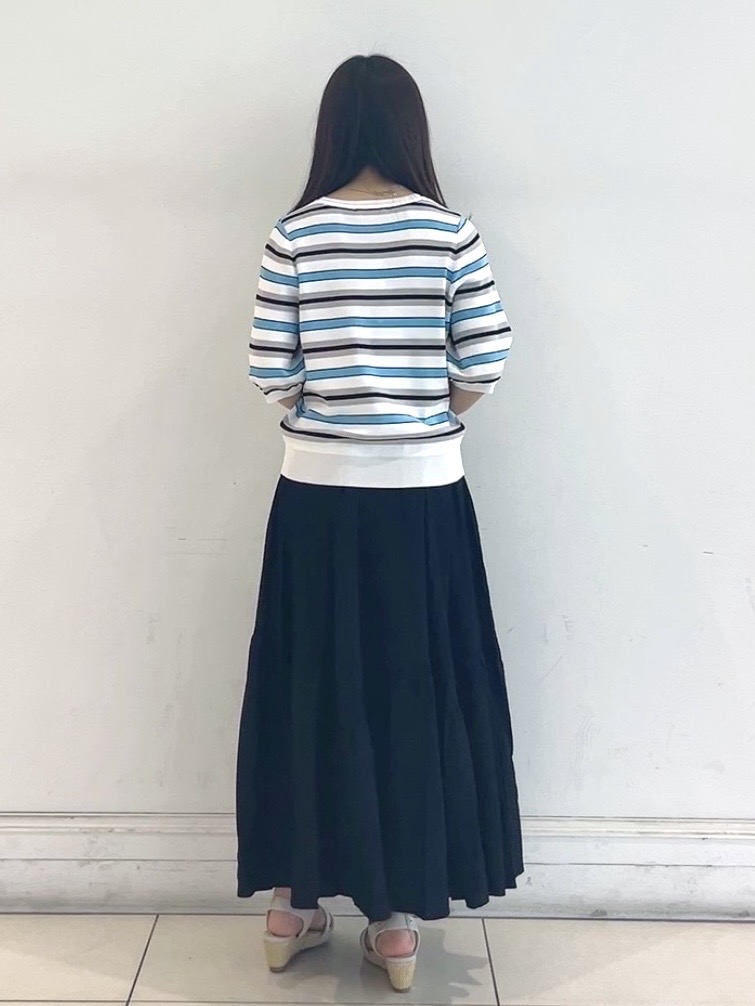 saito.さんの「grove｜【シリーズ累計36万枚/UVカット・ひんやり・洗濯機OK】やわらかドライタッチ 五分袖クルーネックニ」を使ったコーディネート