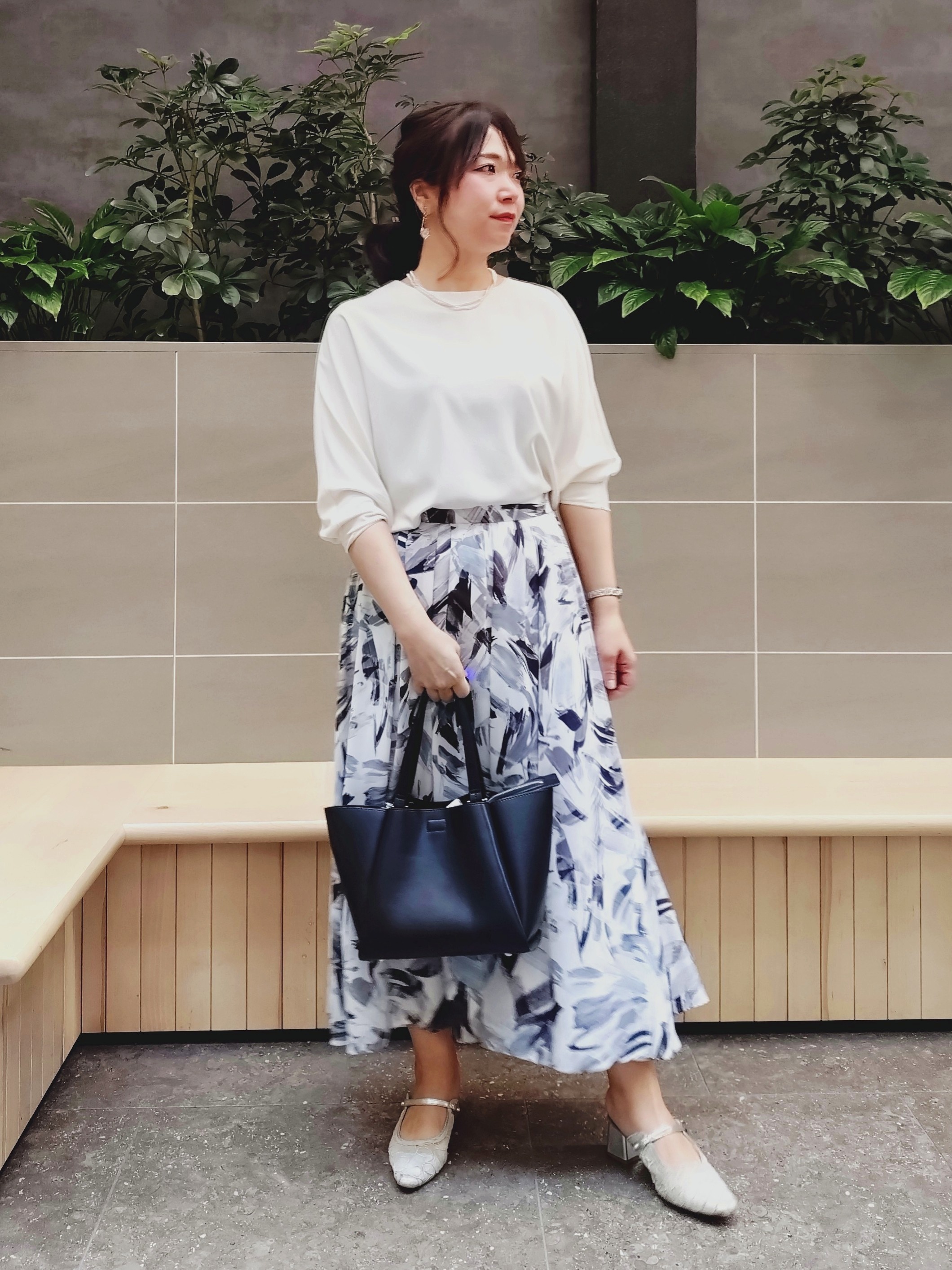 TOMOMIさんの「INDIVI｜【接触冷感／透湿／着る日傘】ノーカラージャケット」を使ったコーディネート