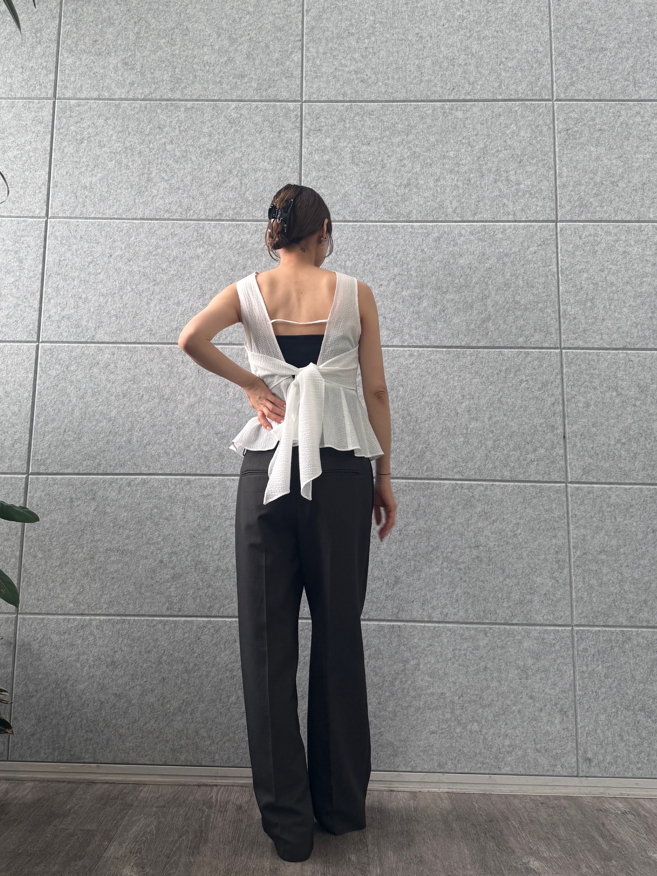 designer yukaさんの「CODE A｜turn up chic trousers」を使ったコーディネート